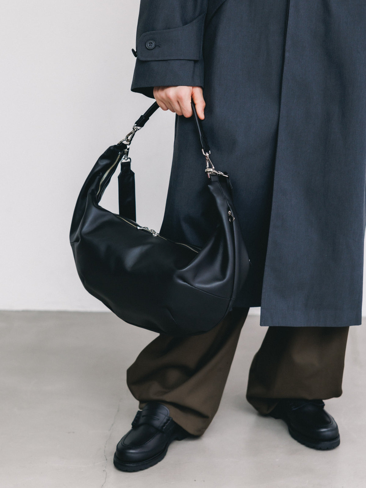 【10.21 WED 20:00- IN STOCK】 LEATHER 2WAY SYSTEM BAG (BLACK)