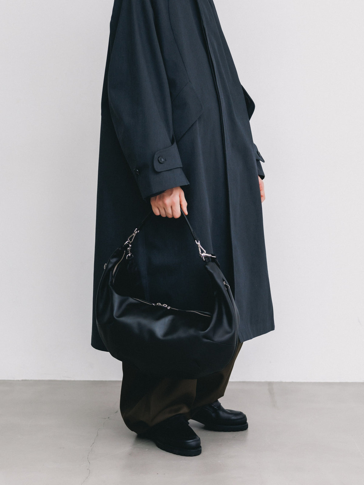 【10.21 WED 20:00- IN STOCK】 LEATHER 2WAY SYSTEM BAG (BLACK)