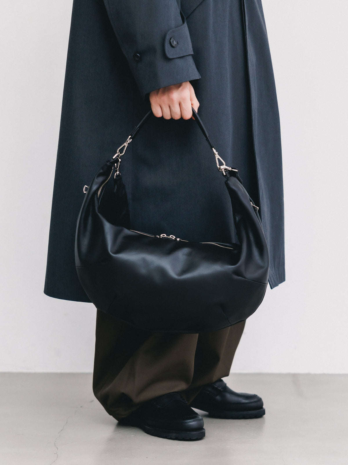【10.21 WED 20:00- IN STOCK】 LEATHER 2WAY SYSTEM BAG (BLACK)