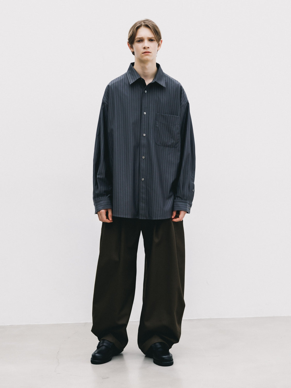【10.31 SAT 20:00- IN STOCK】 THICK/THIN STRIPE 46G KNIT EVERYDAY L/S SHIRT (CHARCOAL STRIPE)