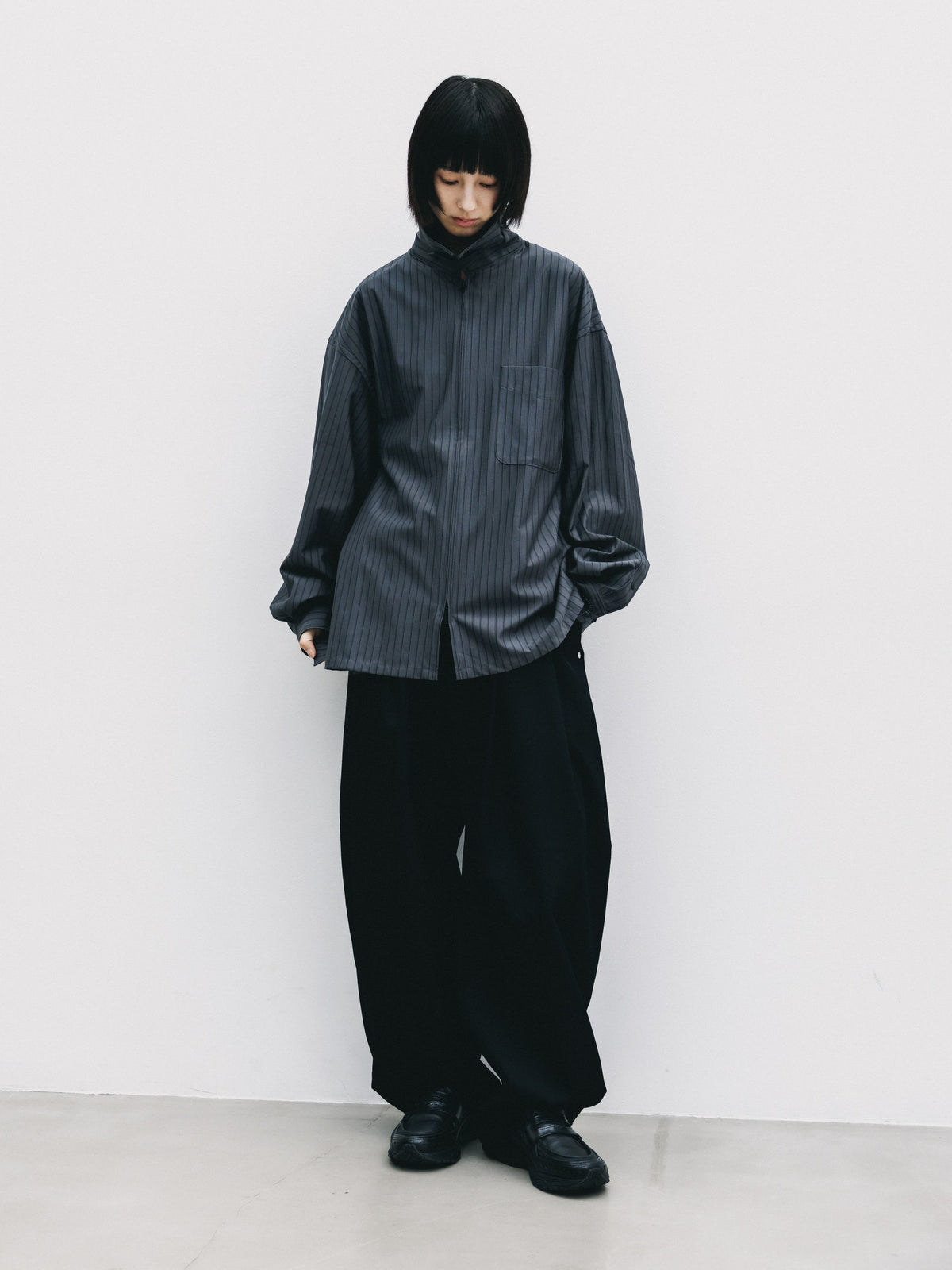 【10.24 SAT 20:00- IN STOCK】 THICK/THIN STRIPE 46G KNIT EVERYDAY ZIP UP L/S SHIRT (CHARCOAL STRIPE)