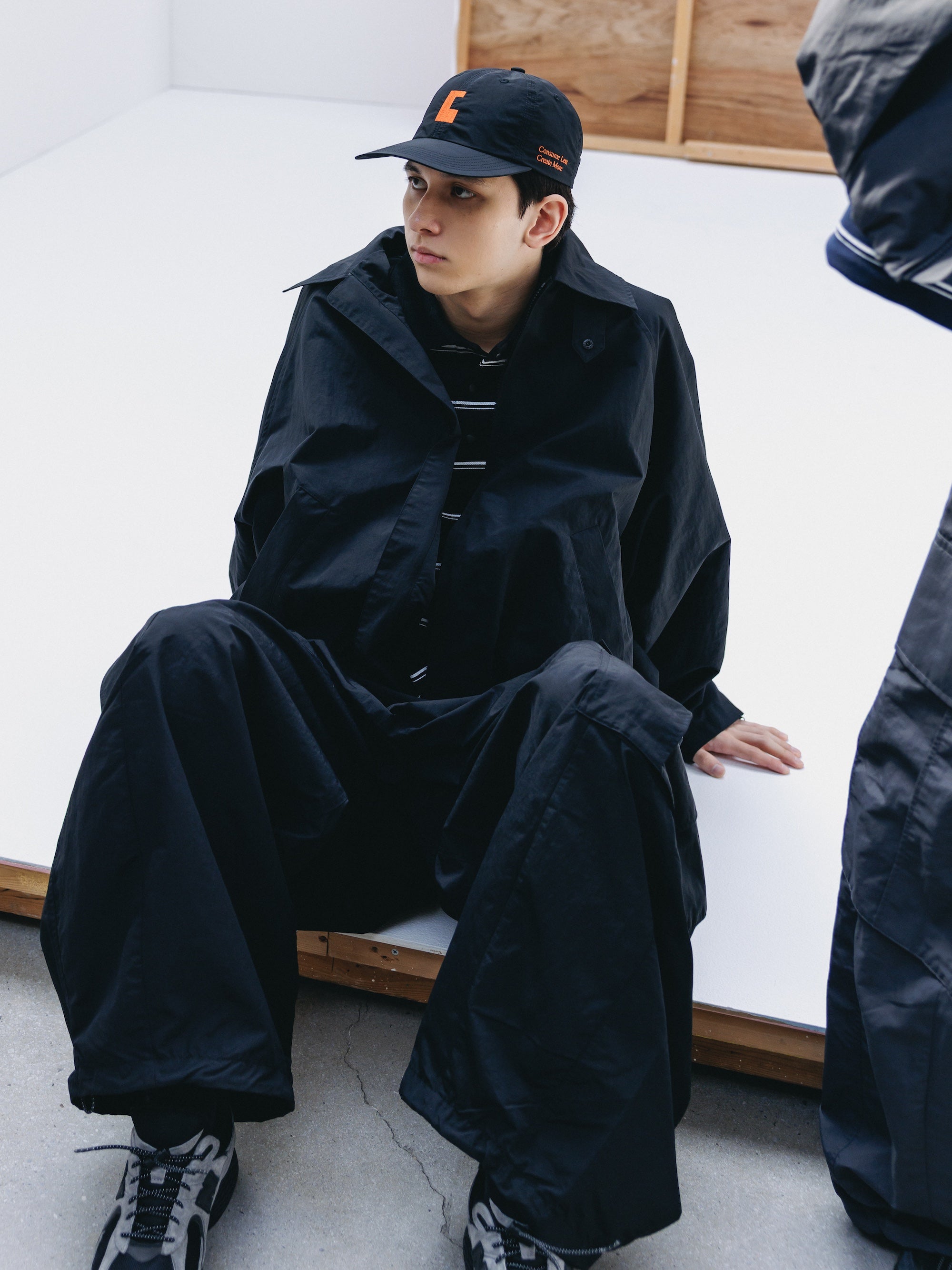 【3.11 WED 20:00- IN STOCK】ACTIVE CITY MEGA POCKET BALLOON CARGO PANTS (BLACK)