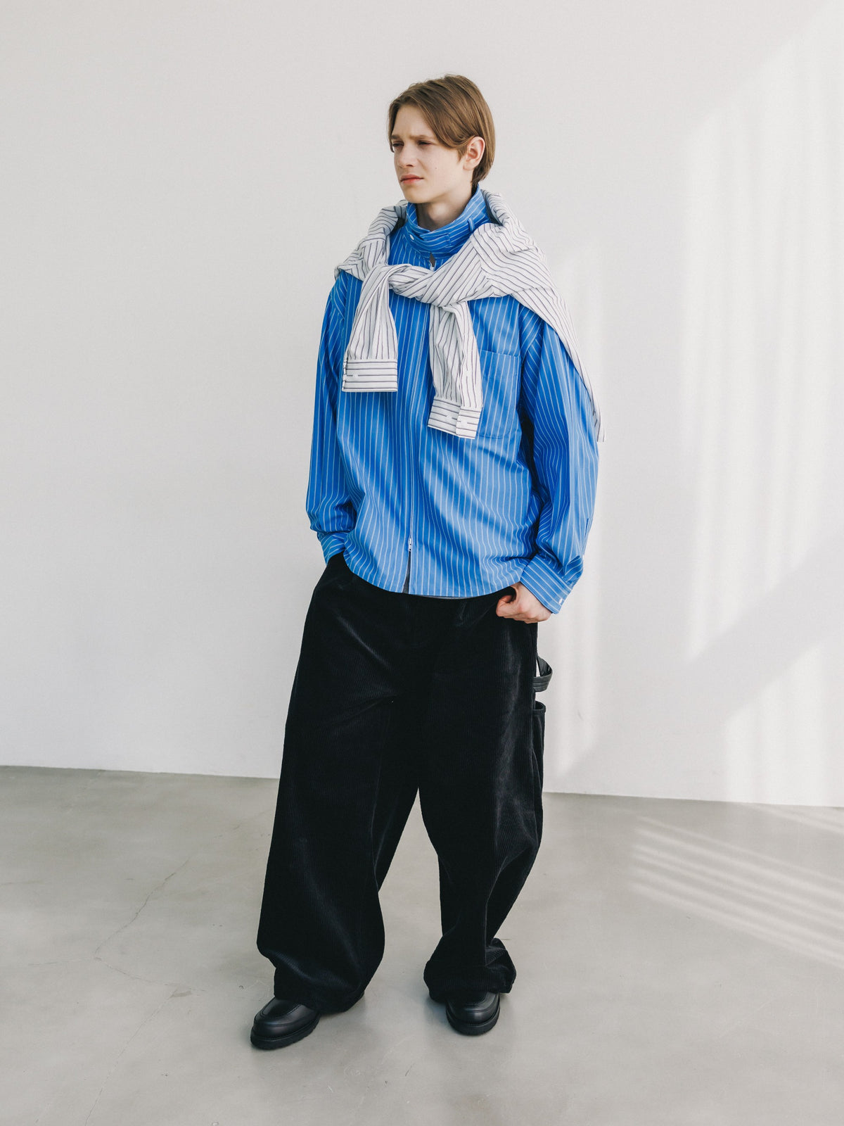 【10.24 SAT 20:00- IN STOCK】 THICK/THIN STRIPE 46G KNIT EVERYDAY ZIP UP L/S SHIRT (SAX BLUE STRIPE)