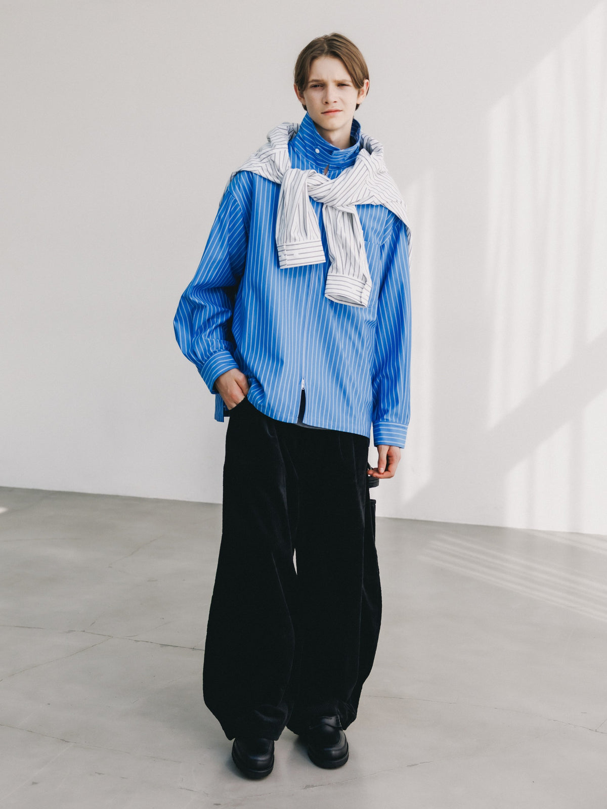 【10.24 SAT 20:00- IN STOCK】 THICK/THIN STRIPE 46G KNIT EVERYDAY ZIP UP L/S SHIRT (SAX BLUE STRIPE)