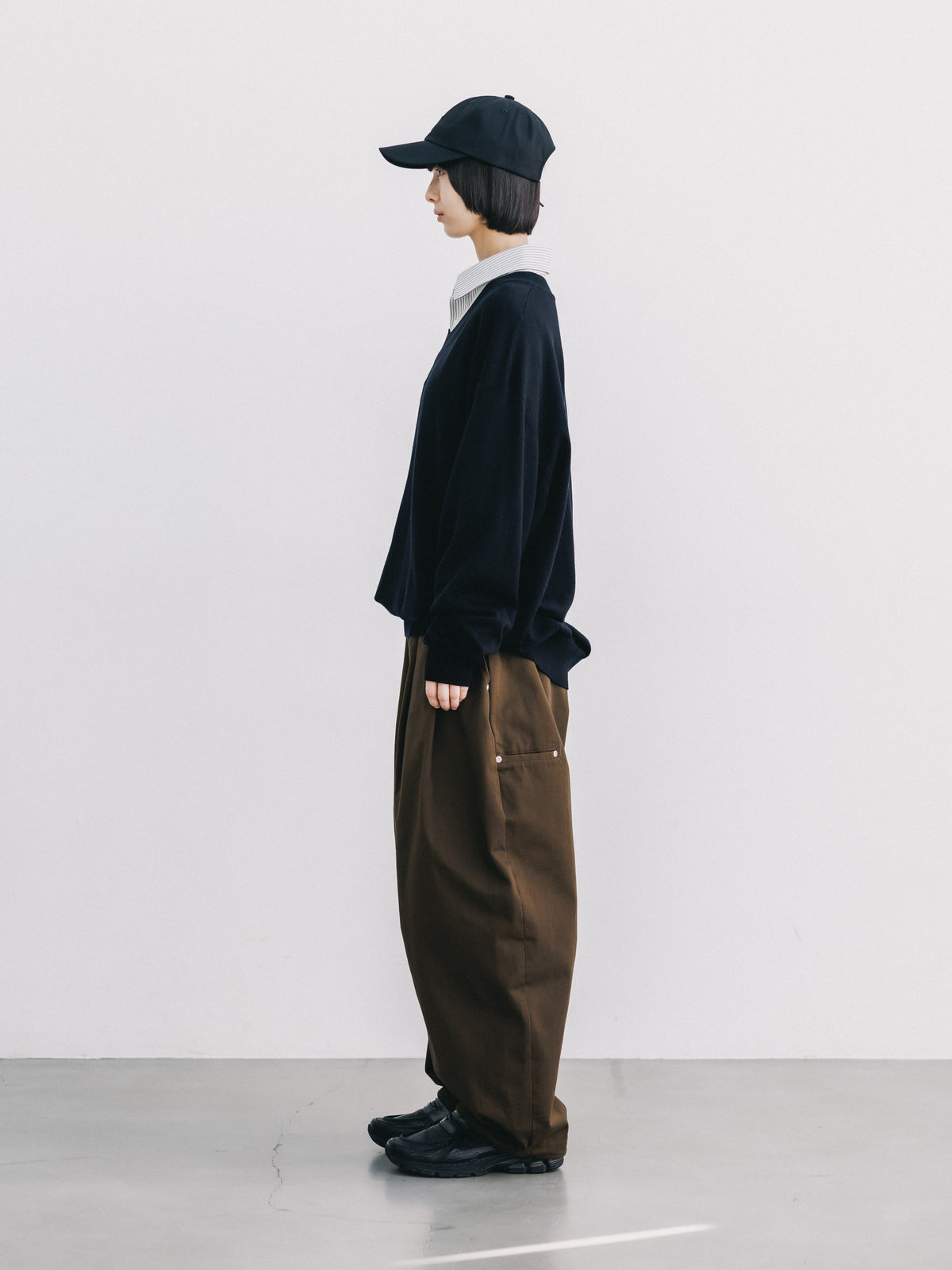 【10.31 SAT 20:00- IN STOCK】 12G WOOL V-NECK KNIT PULLOVER (BLACK)