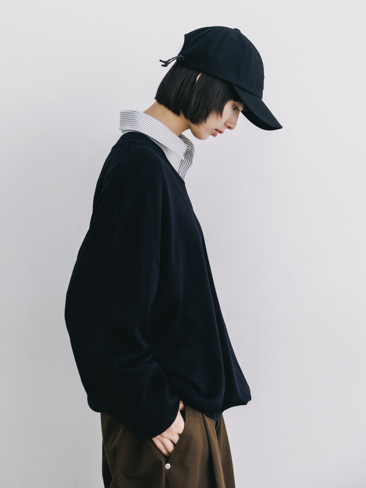 【10.31 SAT 20:00- IN STOCK】 12G WOOL V-NECK KNIT PULLOVER (BLACK)