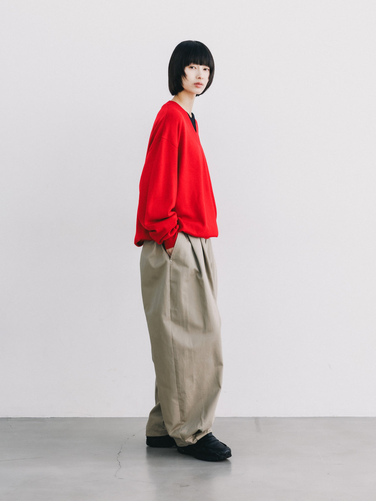 【10.31 SAT 20:00- IN STOCK】 12G WOOL V-NECK KNIT PULLOVER (RED)