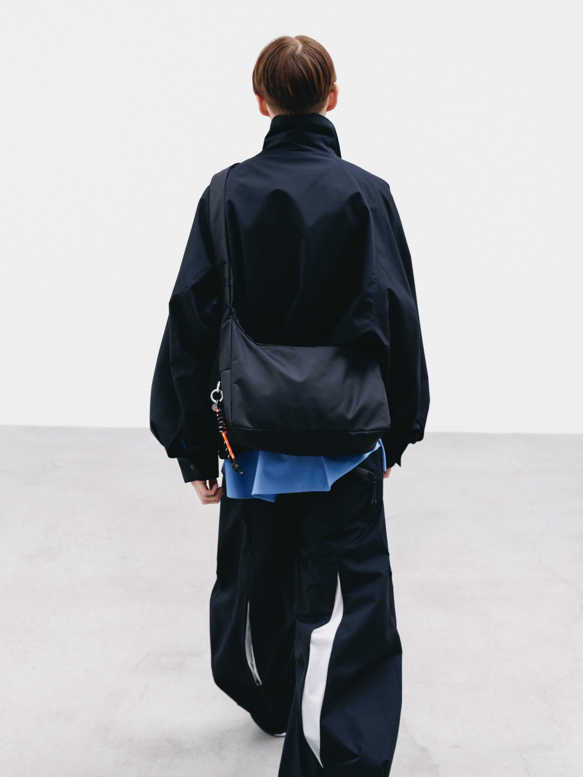 【2.14 SAT 20:00- IN STOCK】HOLIDAY BAG