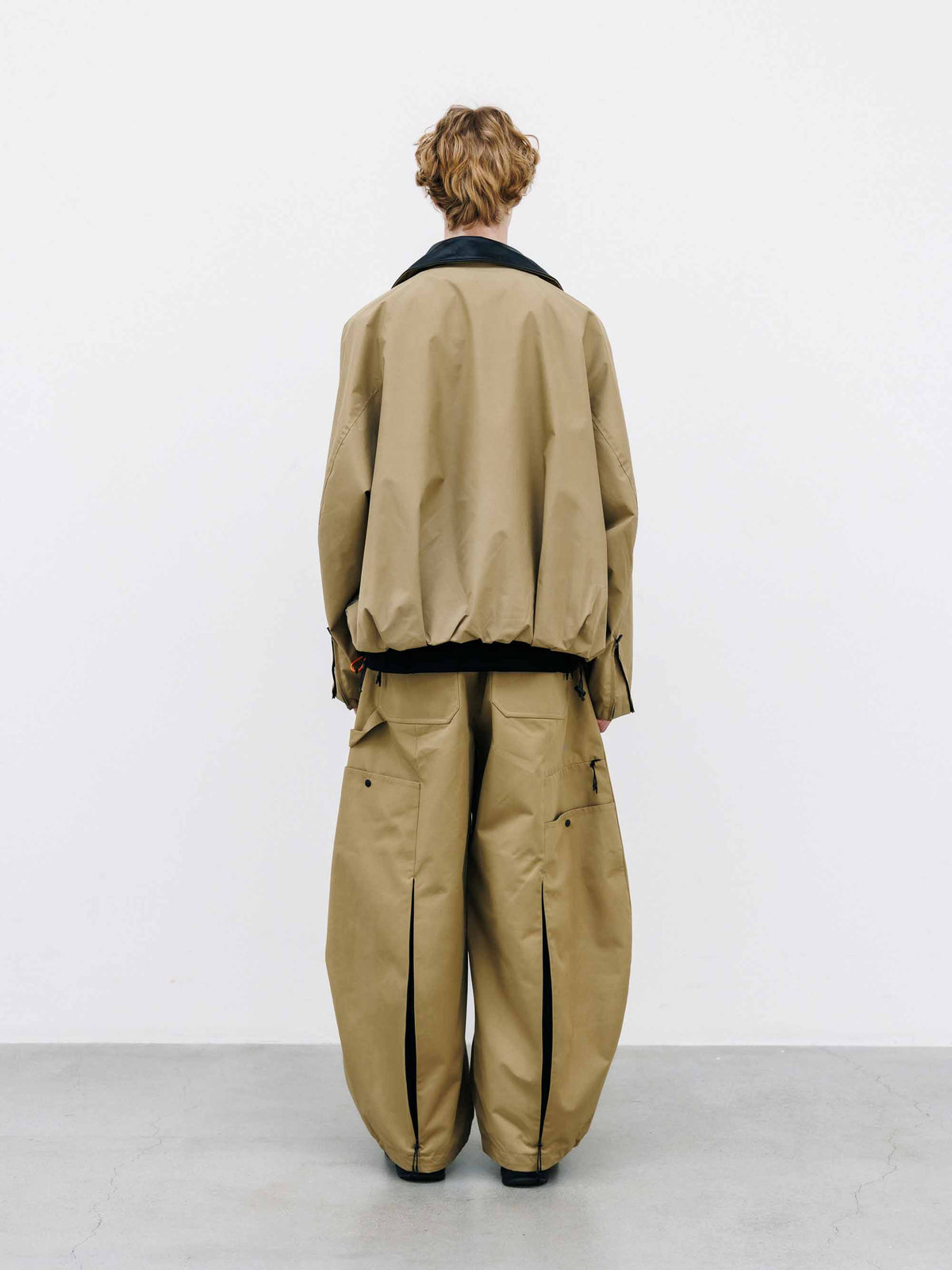 【9.26 SAT 20:00- IN STOCK】+phenix WINDSTOPPER® by GORE-TEX LABS CITY UTILITY BALLOON JACKET (CAMEL BEIGE)