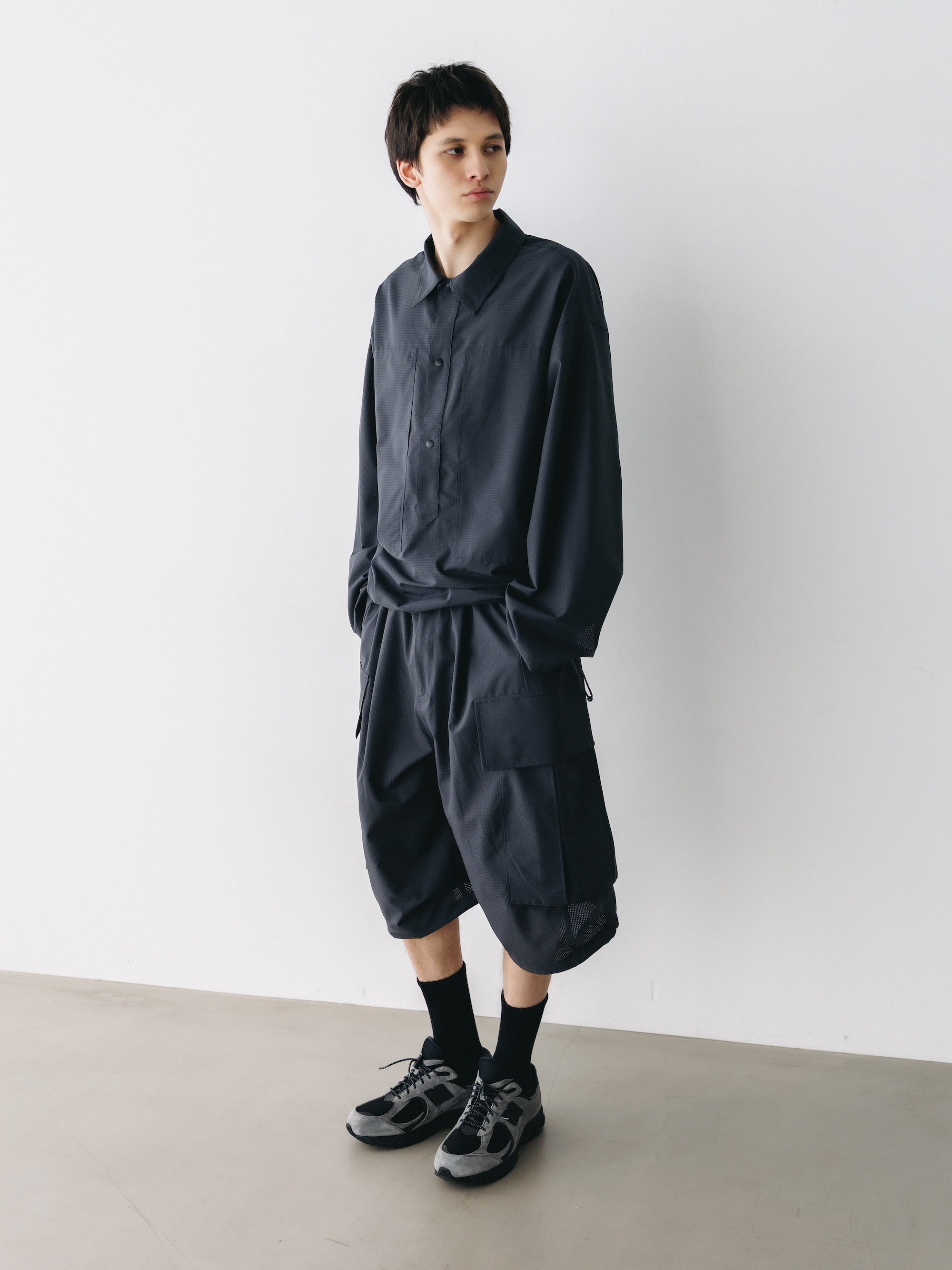 【4.11 SAT 20:00- IN STOCK】COOLDOTS® CITY MEGA POCKET BALLOON CARGO HALF PANTS (CHARCOAL)