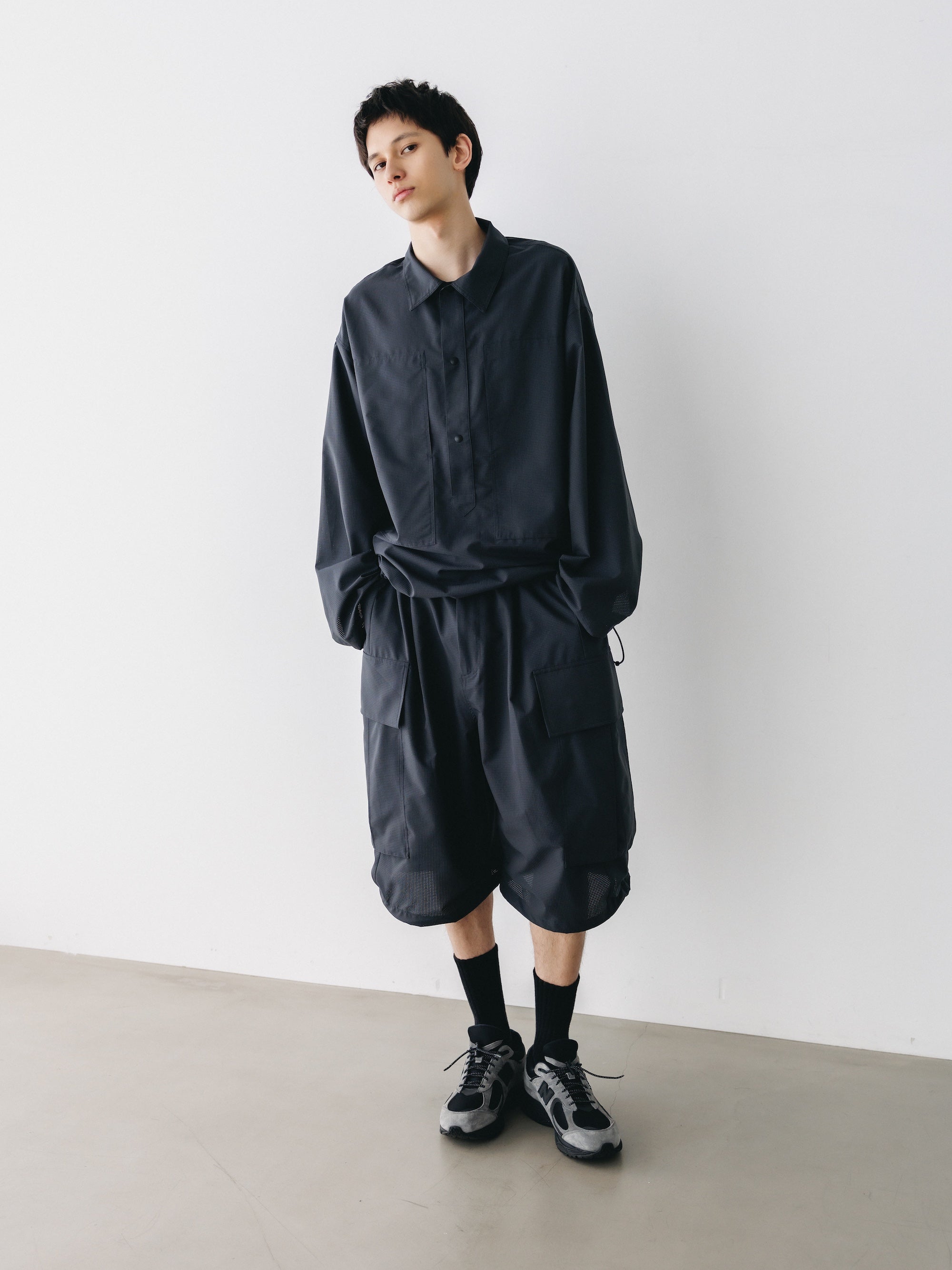 【4.11 SAT 20:00- IN STOCK】COOLDOTS® CITY MEGA POCKET BALLOON CARGO HALF PANTS (CHARCOAL)