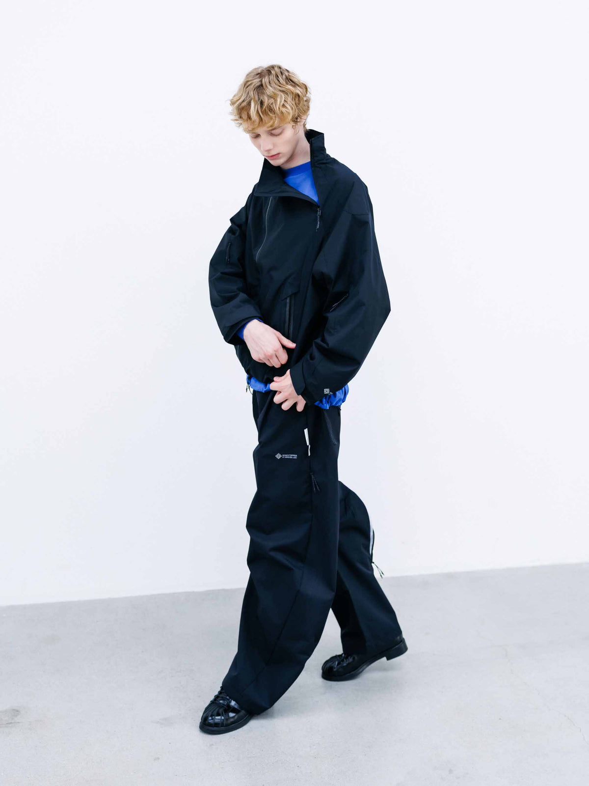 【9.26 SAT 20:00- IN STOCK】+phenix WINDSTOPPER® by GORE-TEX LABS CITY SIDEWINDER JACKET (BLACK)
