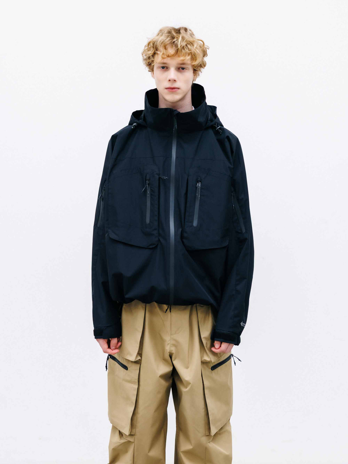 【9.26 SAT 20:00- IN STOCK】+phenix WINDSTOPPER® by GORE-TEX LABS CITY HYDRO SHED JACKET (BLACK)