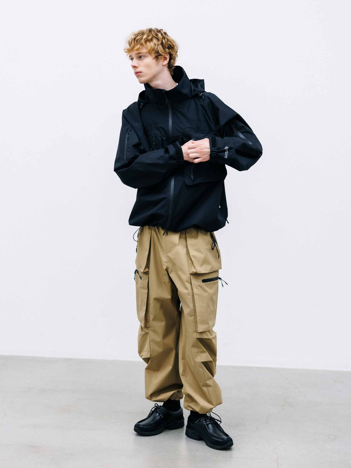 【9.26 SAT 20:00- IN STOCK】+phenix WINDSTOPPER® by GORE-TEX LABS CITY MILITARY CURVE PANTS (CAMEL BEIGE)