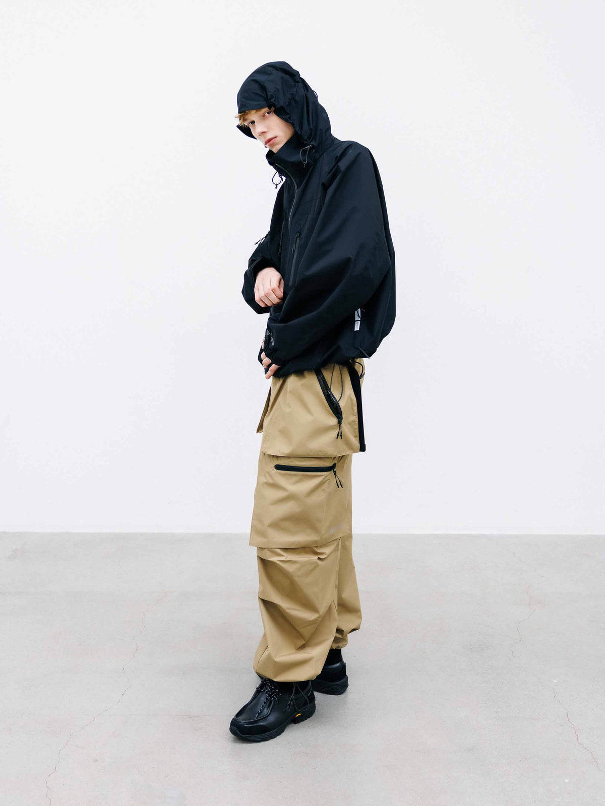 【9.26 SAT 20:00- IN STOCK】+phenix WINDSTOPPER® by GORE-TEX LABS CITY MILITARY CURVE PANTS (CAMEL BEIGE)