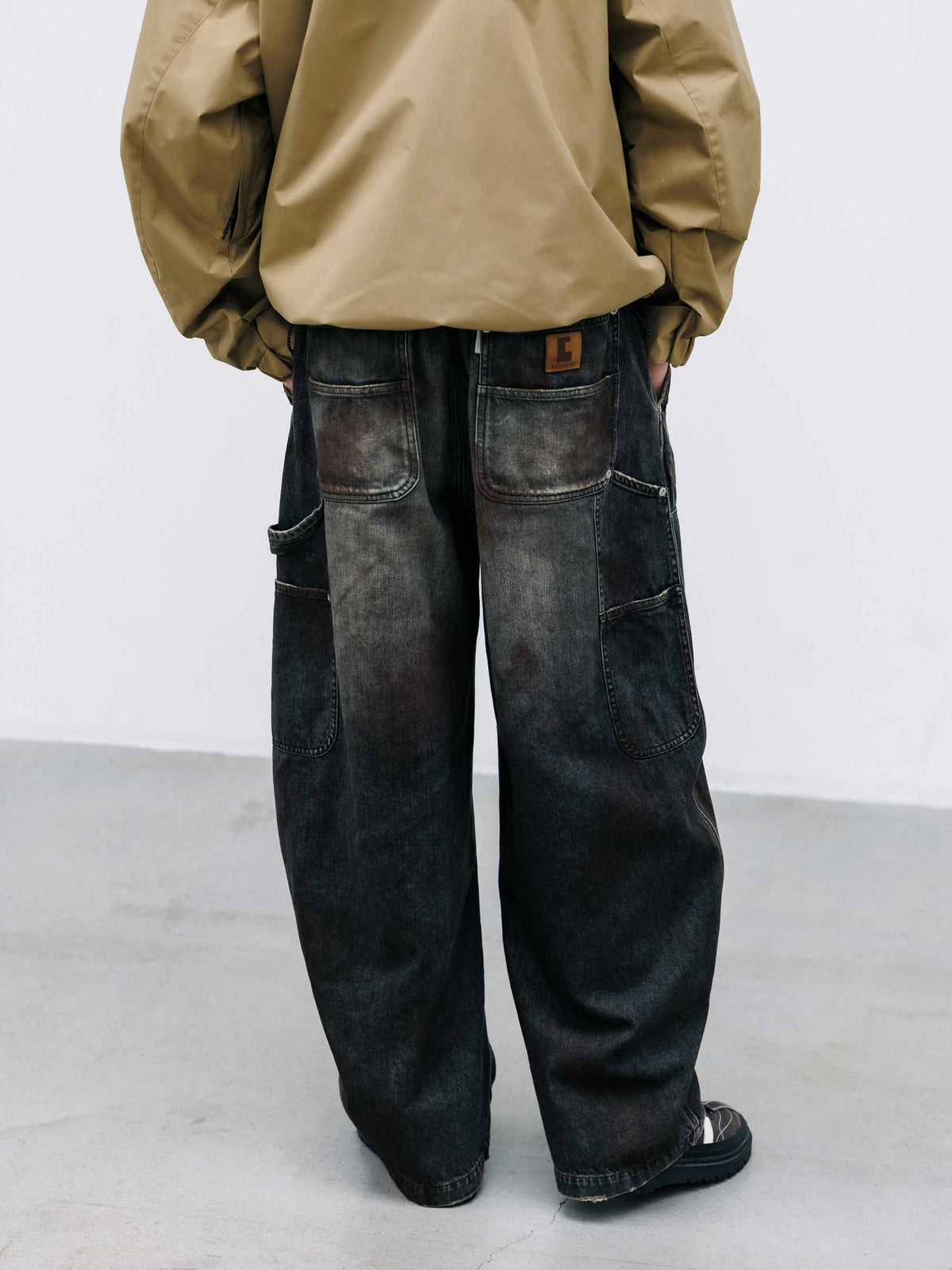 【10.10 SAT 20:00- IN STOCK】 VINTAGE DYED SELVEDGE DENIM DOUBLE KNEE CURVED WORKER PANTS (VINTAGE BLACK)