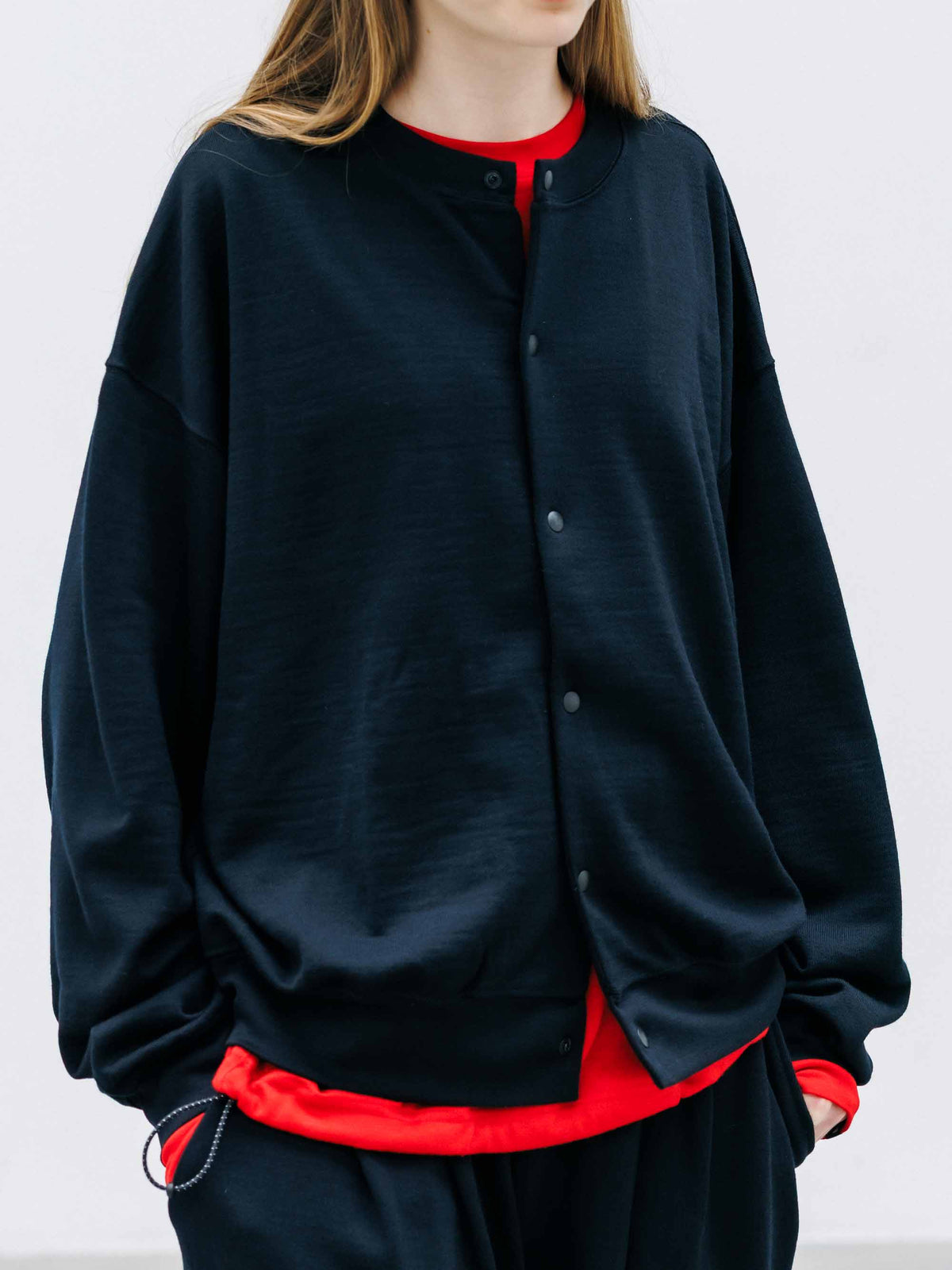 【10.14 WED 20:00- IN STOCK】 WOOL SWEAT CREW NECK CARDIGAN (BLACK)