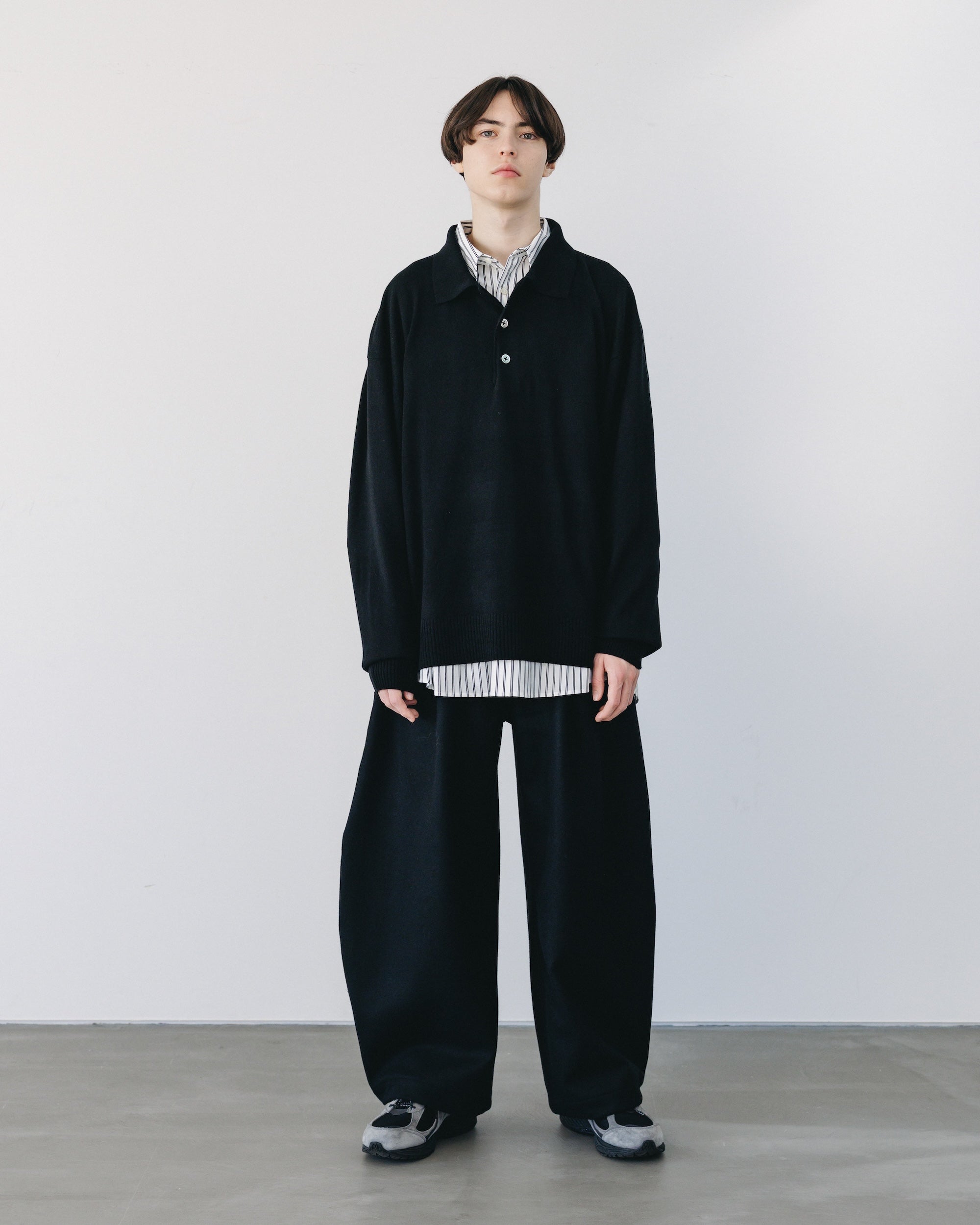 【12.27 SAT 20:00- IN STOCK】CASHMERE KNIT POLO SHIRT (BLACK)