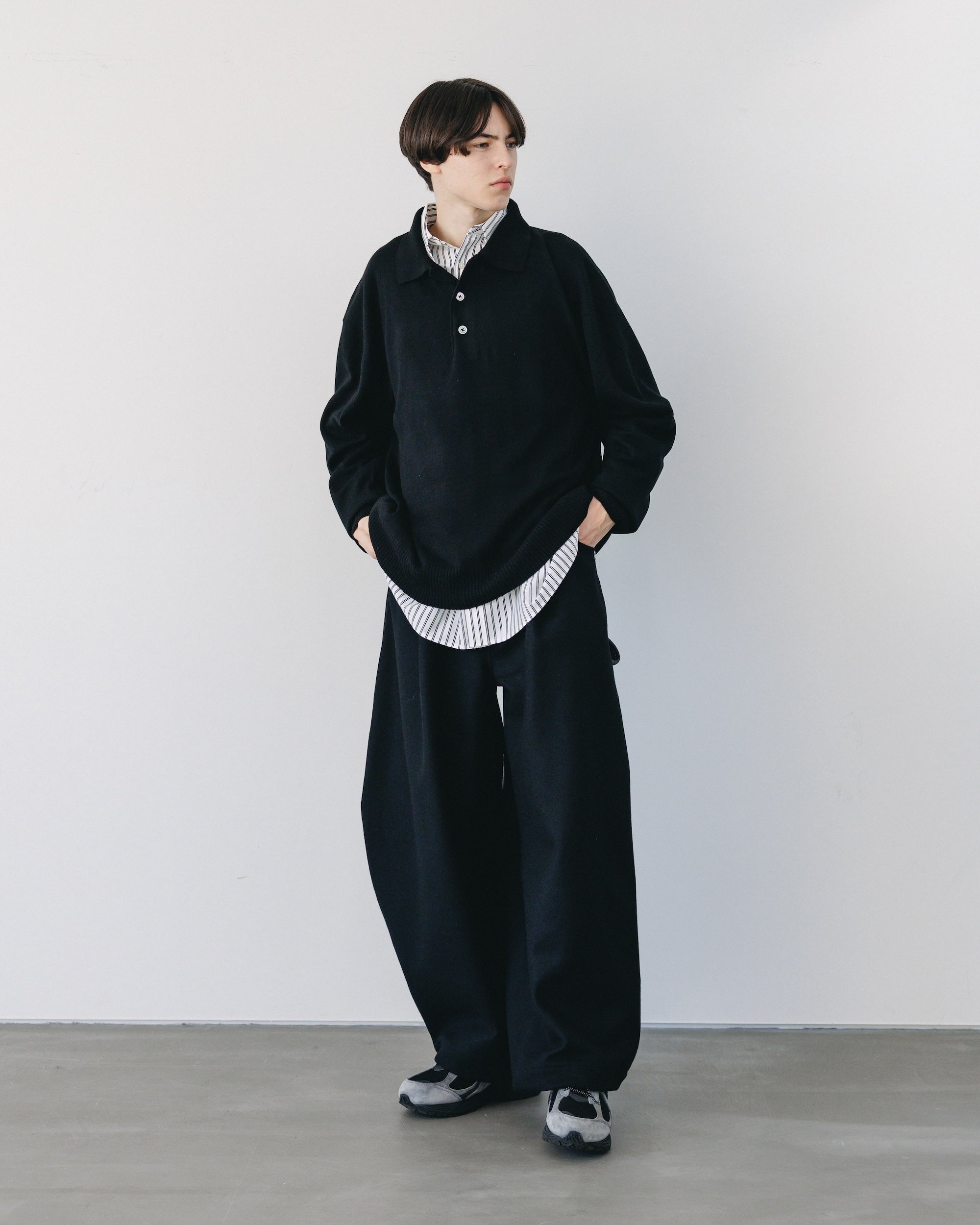 【12.27 SAT 20:00- IN STOCK】CASHMERE KNIT POLO SHIRT (BLACK)