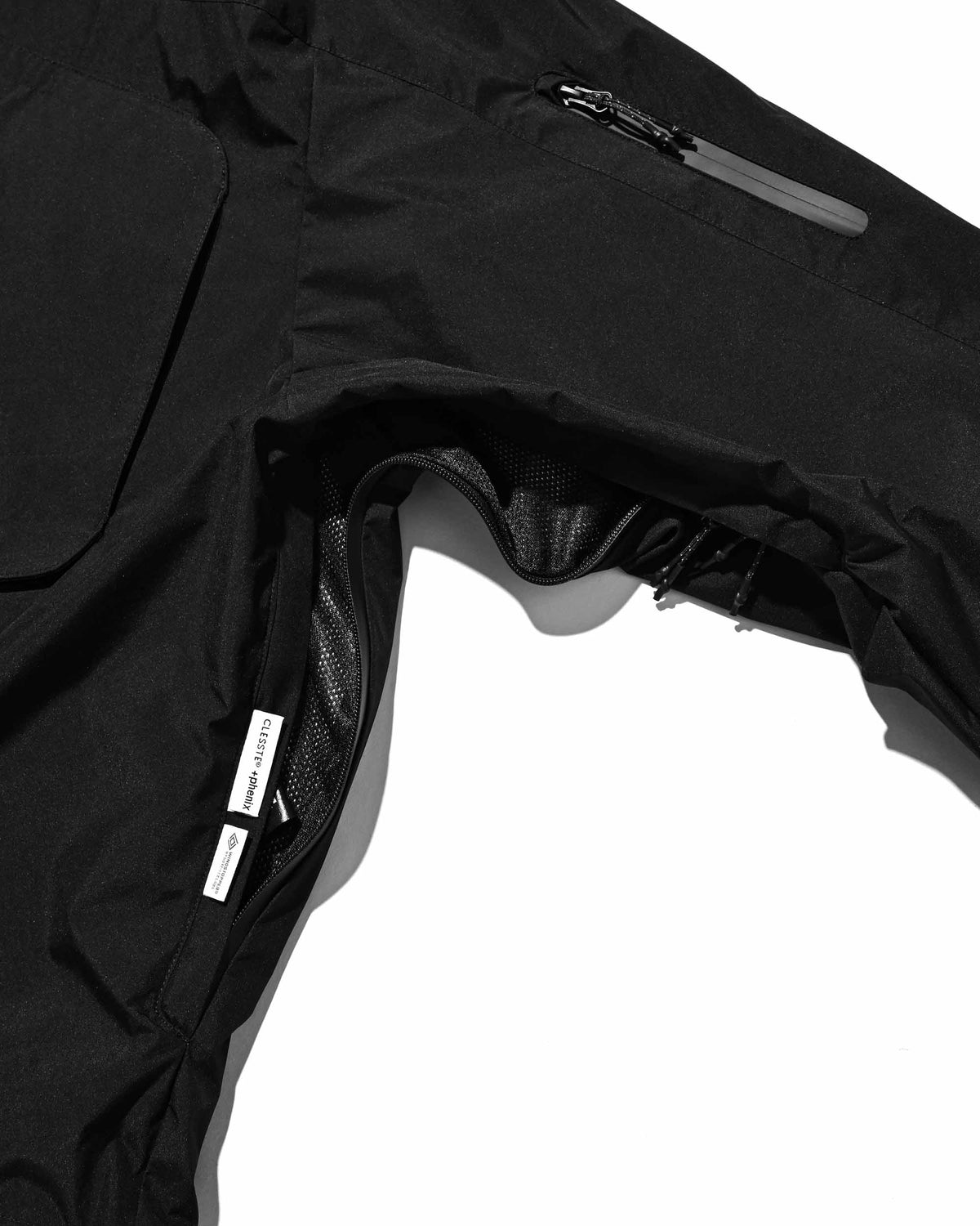 【9.26 SAT 20:00- IN STOCK】+phenix WINDSTOPPER® by GORE-TEX LABS CITY HYDRO SHED JACKET (BLACK)