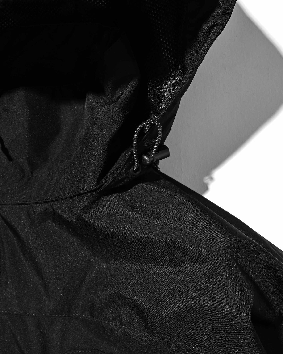 【9.26 SAT 20:00- IN STOCK】+phenix WINDSTOPPER® by GORE-TEX LABS CITY HYDRO SHED JACKET (BLACK)