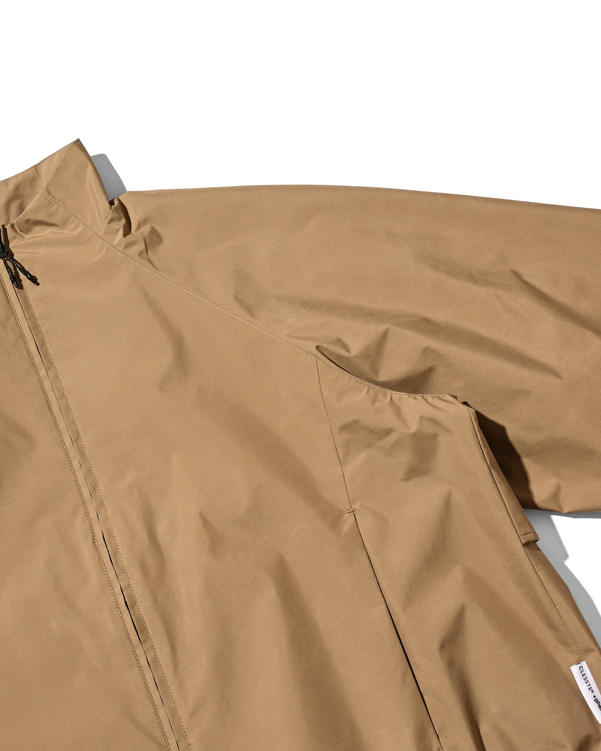 +PHENIX WINDSTOPPER® BY GORE-TEX LABS CITY CORE STAND JACKET (CAMEL BEIGE)