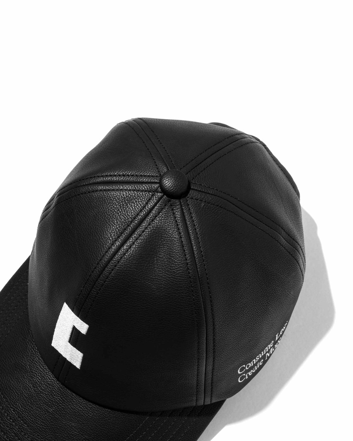 【9.16 WED 20:00- IN STOCK】"C"SYNTHETIC SKIN-TEX CITY CAP (BLACK)