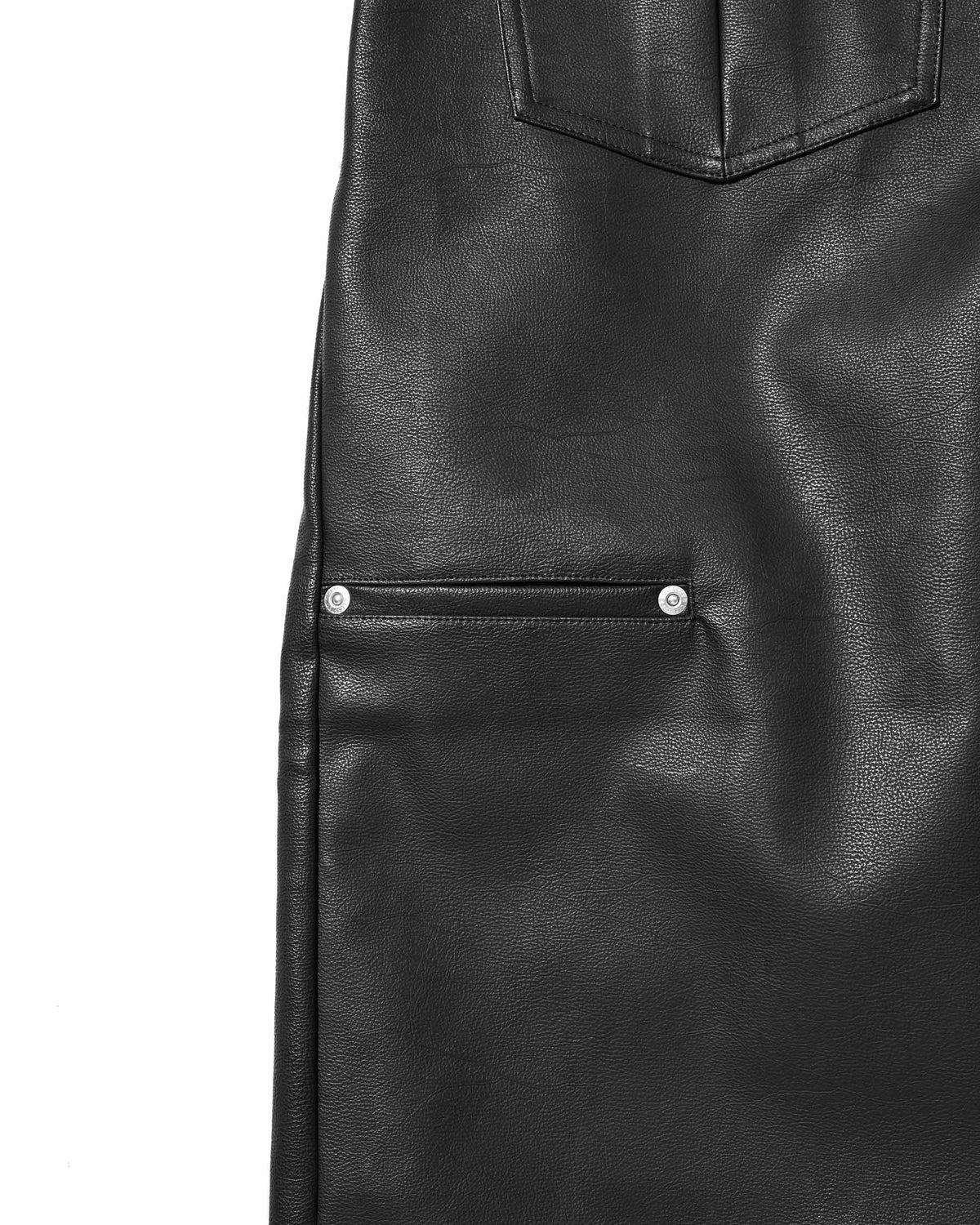 【9.16 WED 20:00- IN STOCK】SYNTHETIC SKIN-TEX CITY BAGGY HALF PANTS (BLACK)
