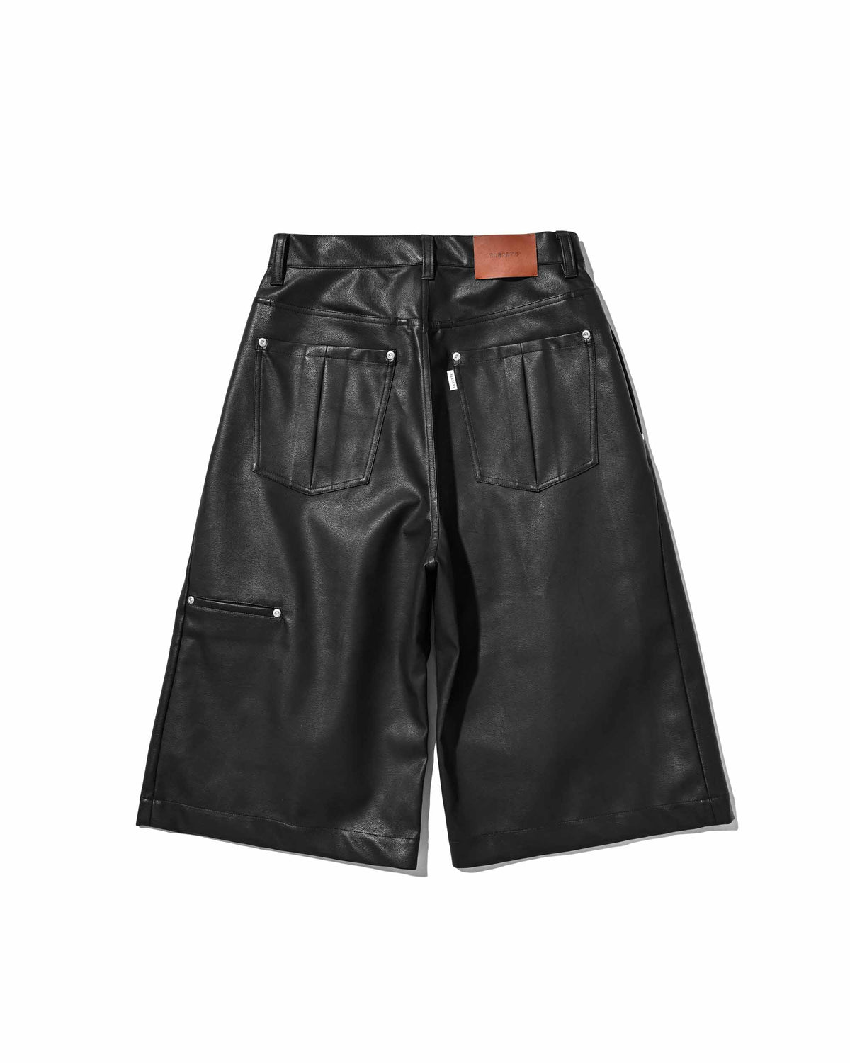 【9.16 WED 20:00- IN STOCK】SYNTHETIC SKIN-TEX CITY BAGGY HALF PANTS (BLACK)