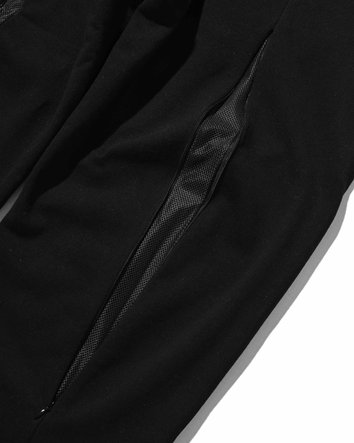 【10.4 SUN 20:00- IN STOCK】【LIMITED】 “C×YES GOOD MARKET" CITY UNIFORM VENTILATION SWEATPANTS (BLACK)