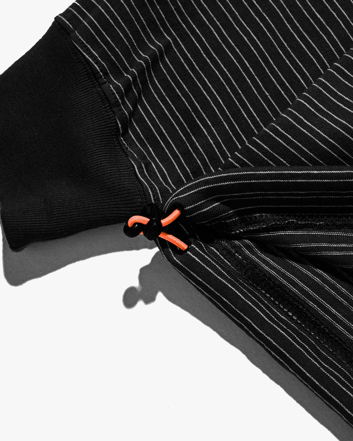 【10.4 SUN 20:00- IN STOCK】【LIMITED】 “YES G♡♡D MARKET" MICRO STRIPED L/S T-SHIRT WITH DRAWSTRINGS (BLACK)