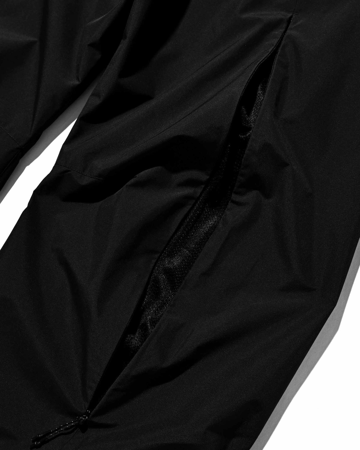 【10.4 SUN 20:00- IN STOCK】【LIMITED】“C×YES GOOD MARKET"+PHENIX WINDSTOPPER® BY GORE-TEX LABS CITY BARREL LEG PANTS (BLACK)