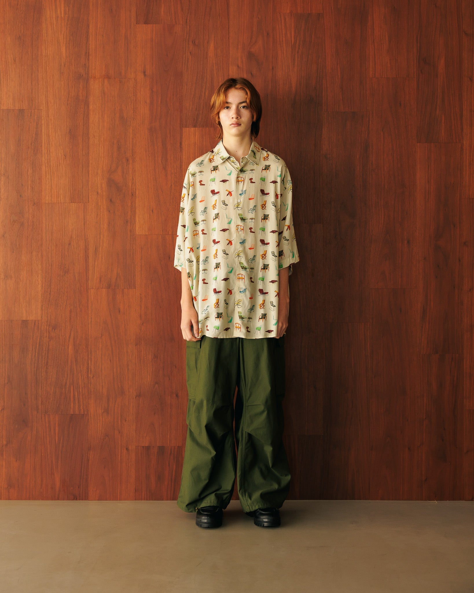 【6.15 SAT 20:00- IN STOCK】DRAWING CHAIR PATTERN CITY S/S SHIRTS WITH KARIN MEENEN