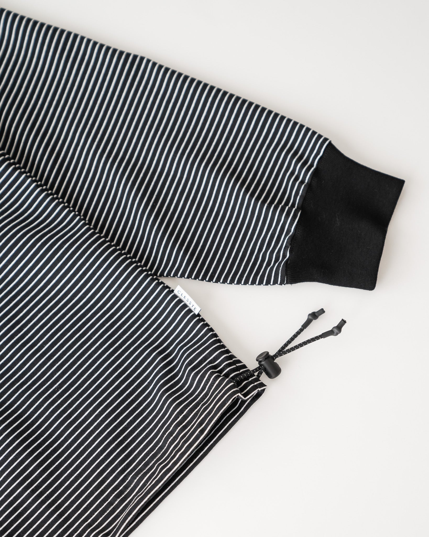 STRIPED MASSIVE L/S T-SHIRT WITH DRAWSTRINGS..