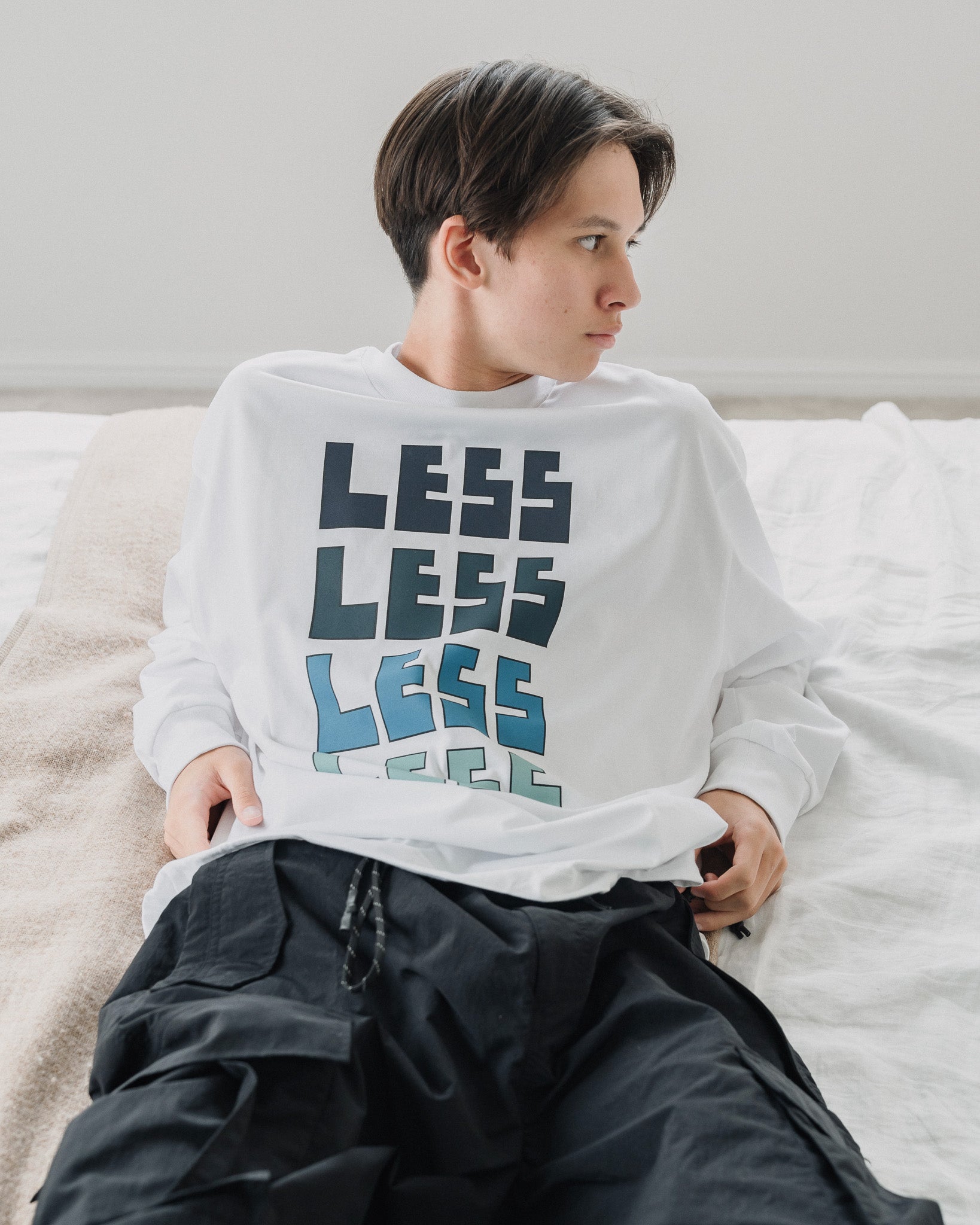 "LESS" MASSIVE T-SHIRT WITH DRAWSTRINGS