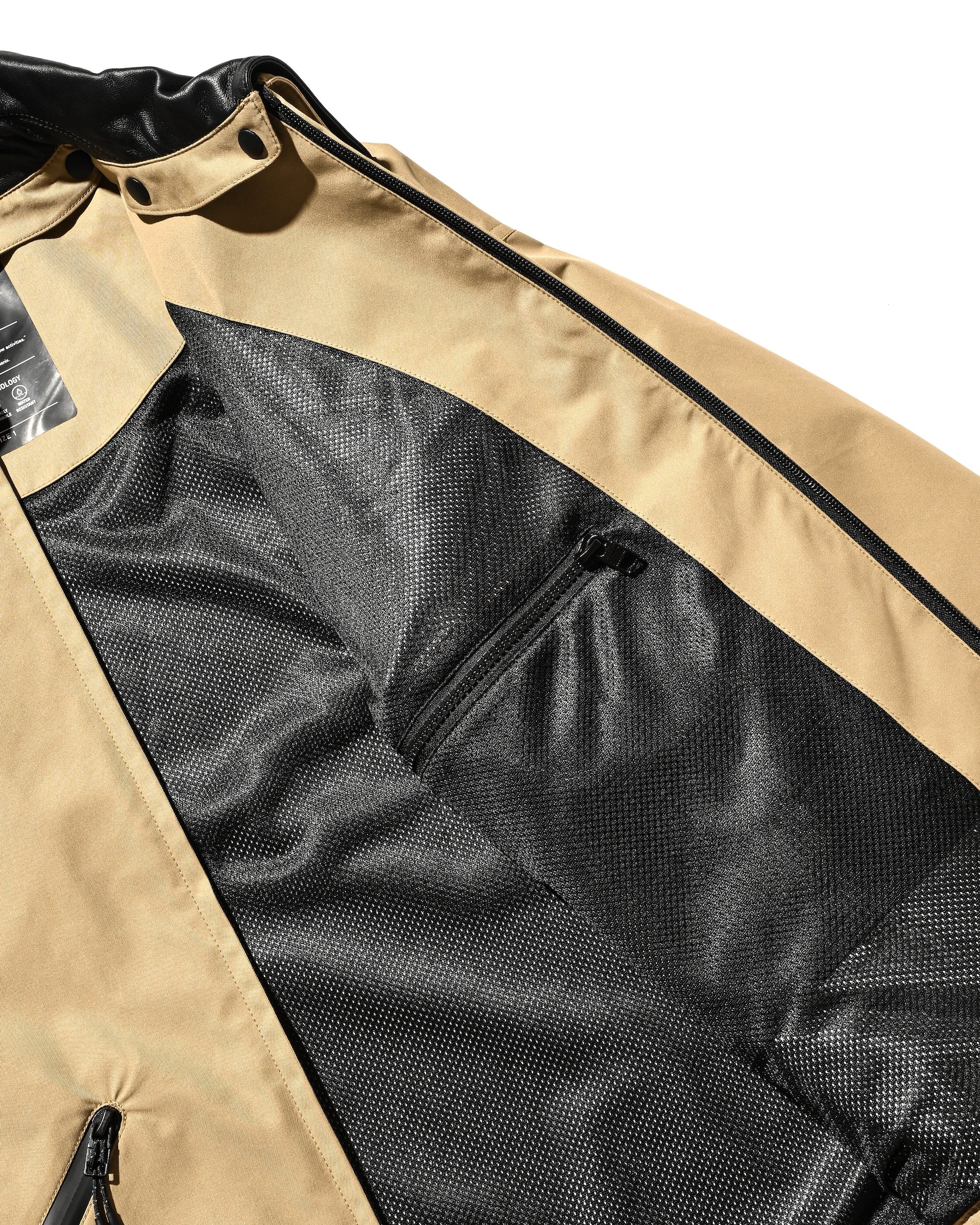 【9.24 WED 20:00- IN STOCK】+phenix WINDSTOPPER® by GORE-TEX LABS TWILL CITY WORKER JACKET (CARAMEL BEIGE)
