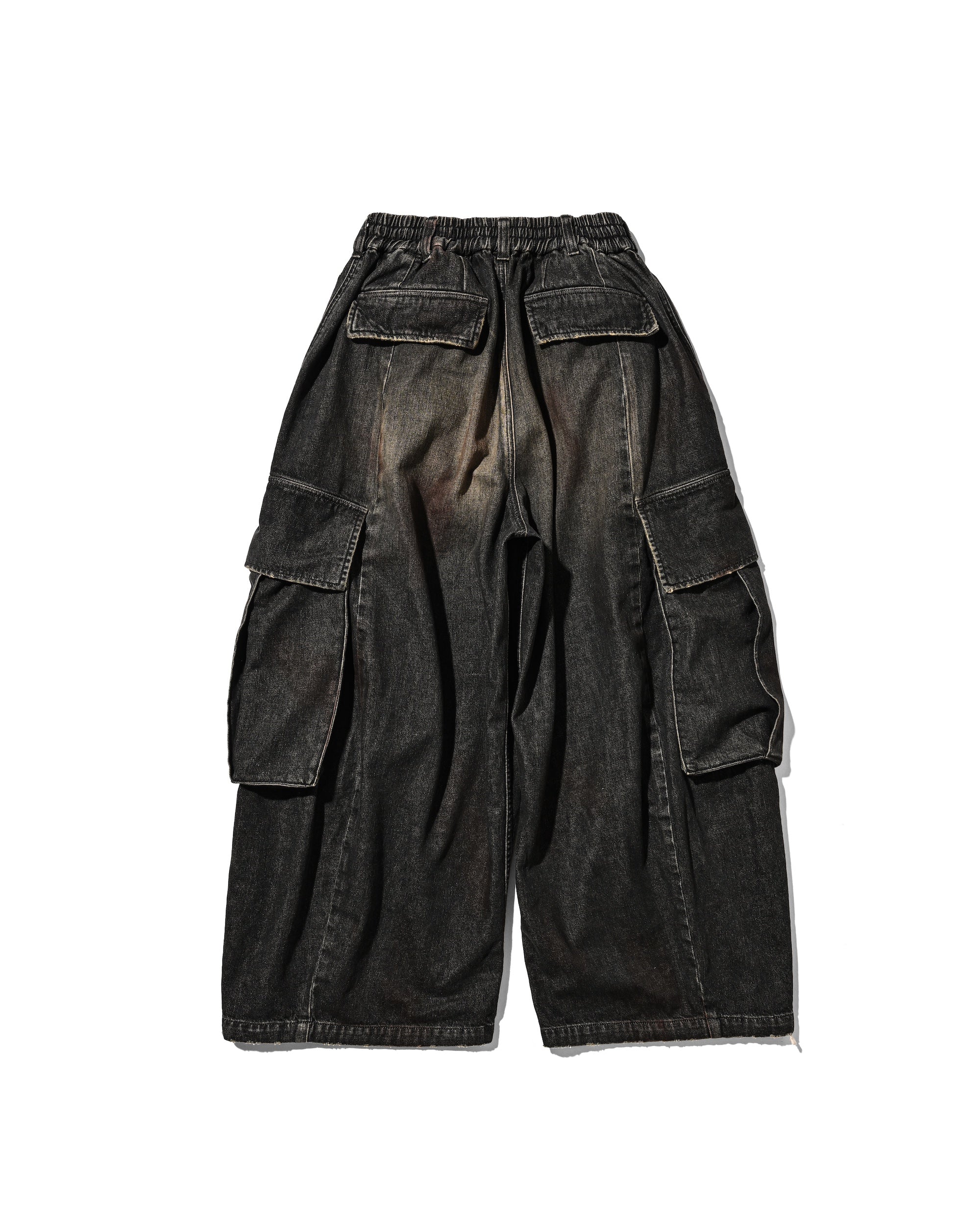 【4.4 SAT 20:00- IN STOCK】VINTAGE DYED SELVEDGE DENIM  CITY MEGA POCKET BALLOON CARGO PANTS (VINTAGE BLACK)