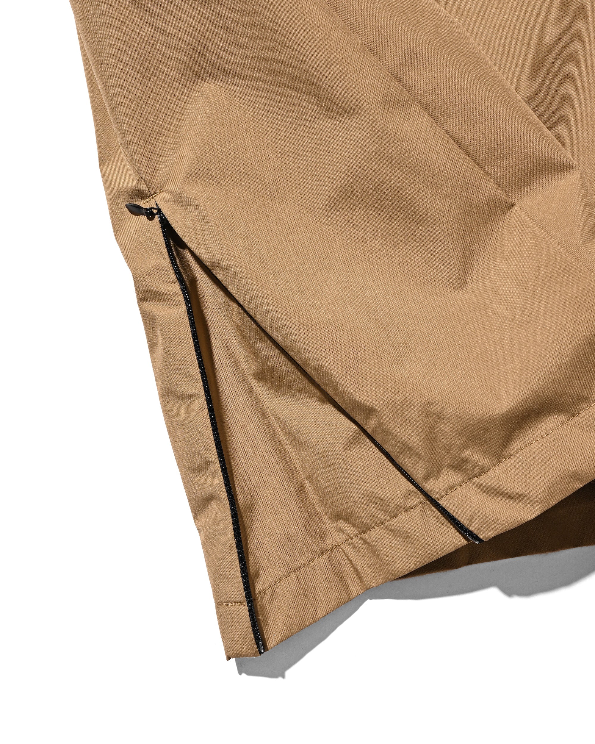 【6.20 SAT 20:00- IN STOCK】 +phenix WINDSTOPPER® by GORE-TEX LABS CITY BARREL LEG PANTS (CAMEL BEIGE)