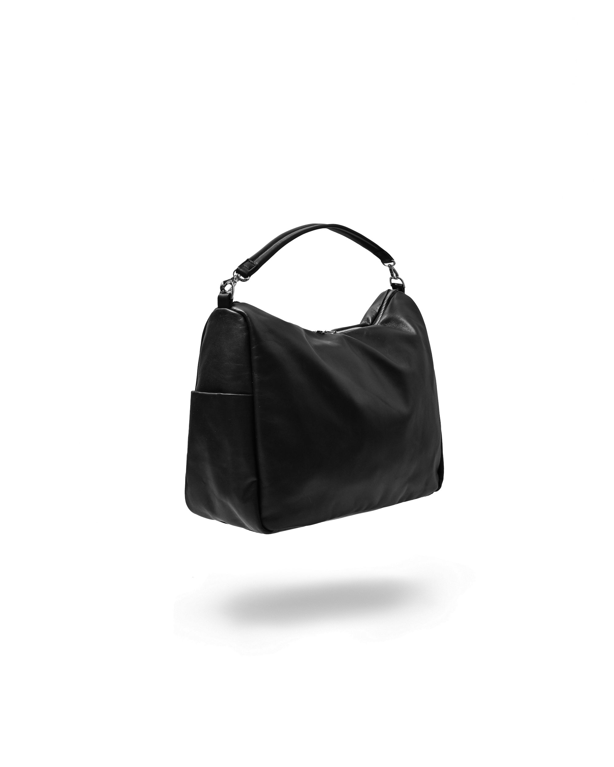 【6.17 WED 20:00- IN STOCK】LEATHER DAYOFF BAG LARGE (BLACK)
