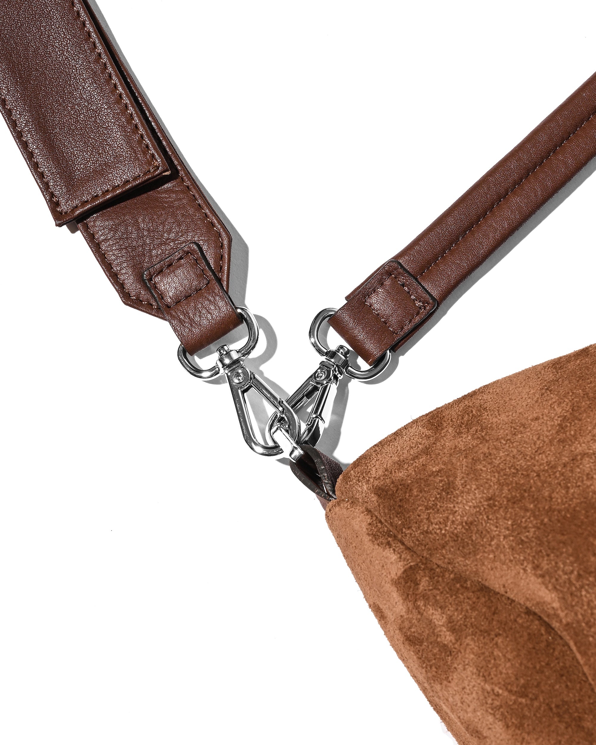 SUEDE DAYOFF BAG (BROWN)