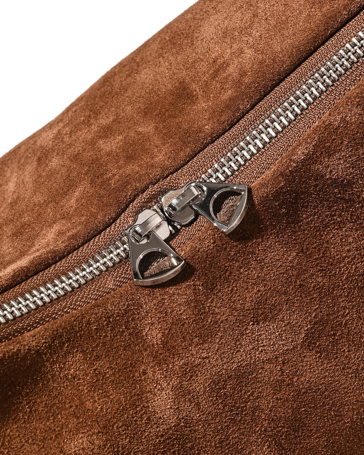 5.27 WED 20:00- IN STOCK】SUEDE DAYOFF BAG (BROWN)