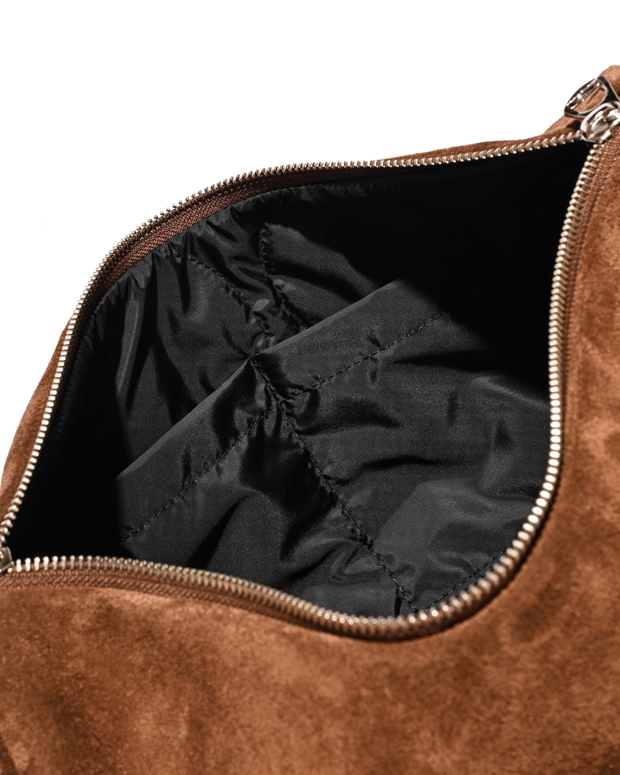 5.27 WED 20:00- IN STOCK】SUEDE DAYOFF BAG (BROWN)