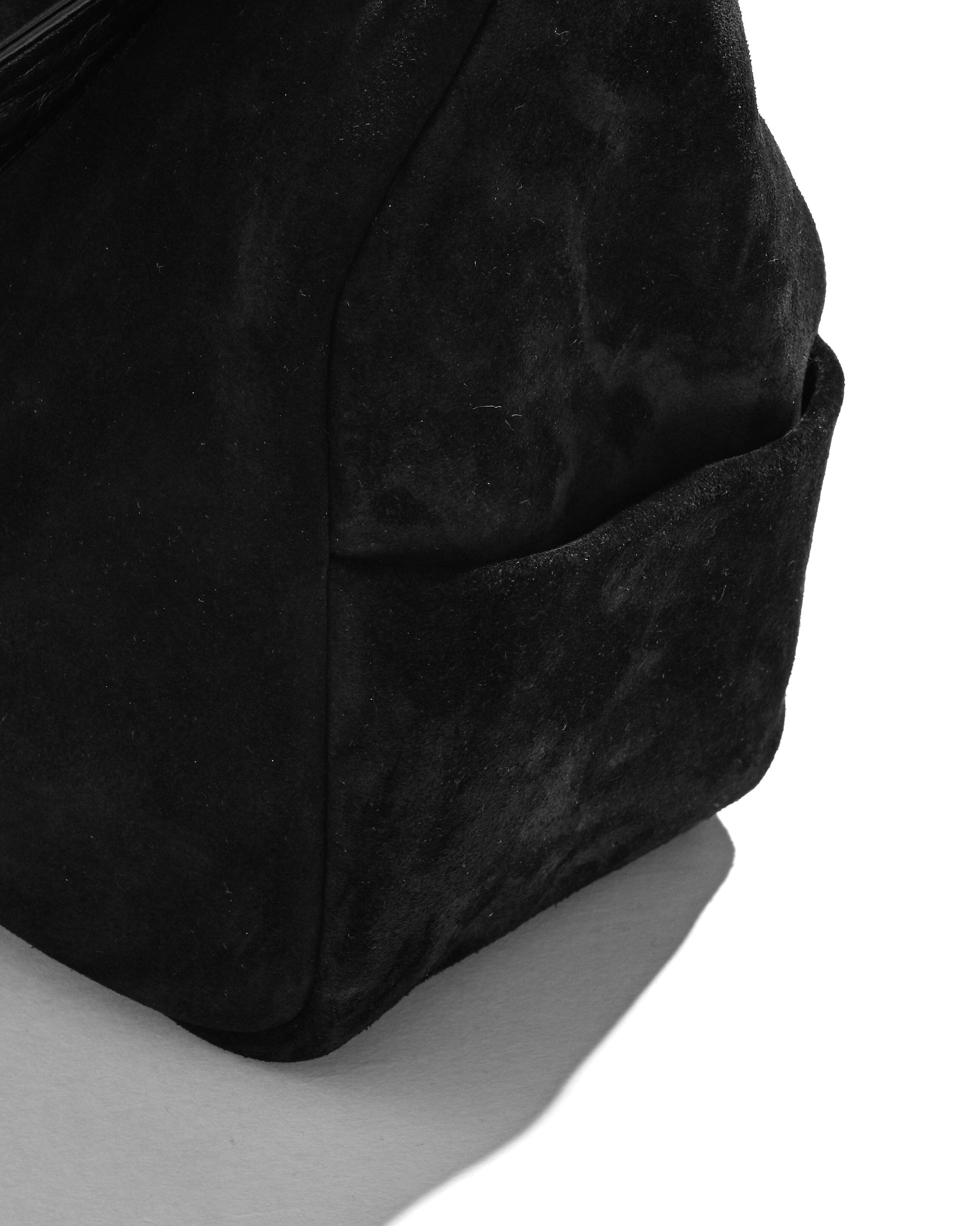 5.27 WED 20:00- IN STOCK】SUEDE DAYOFF BAG (BLACK)