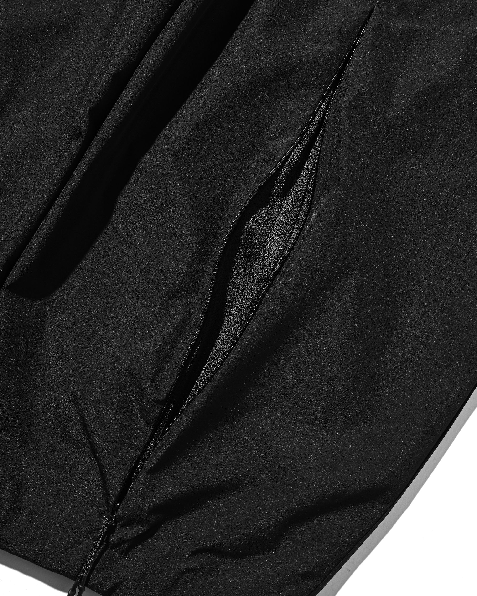 +phenix WINDSTOPPER® by GORE-TEX LABS CITY MASSIVE UTILITY PANTS (BLACK)
