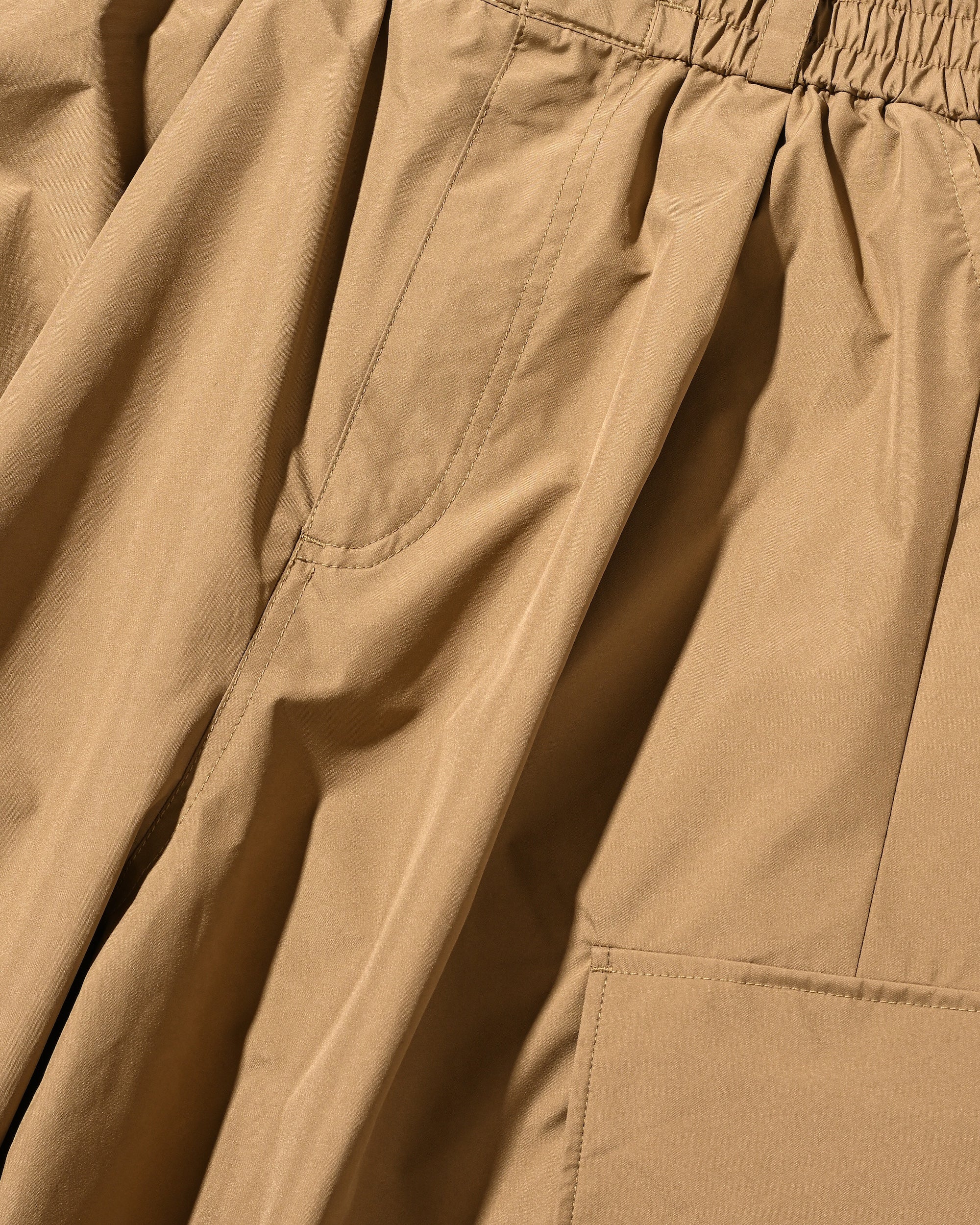 +phenix WINDSTOPPER® by GORE-TEX LABS CITY MEGA POCKET BALLOON CARGO PANTS (CAMEL BEIGE)