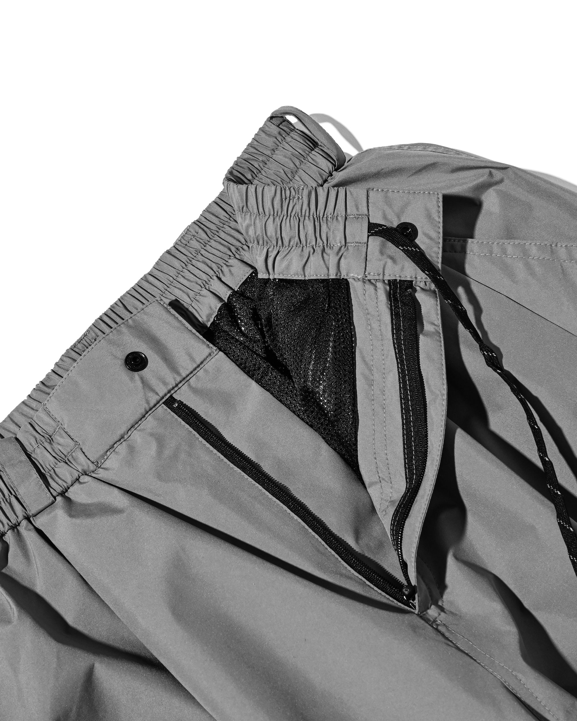 +phenix WINDSTOPPER® by GORE-TEX LABS CITY MEGA POCKET BALLOON CARGO PANTS (CHARCOAL GRAY)