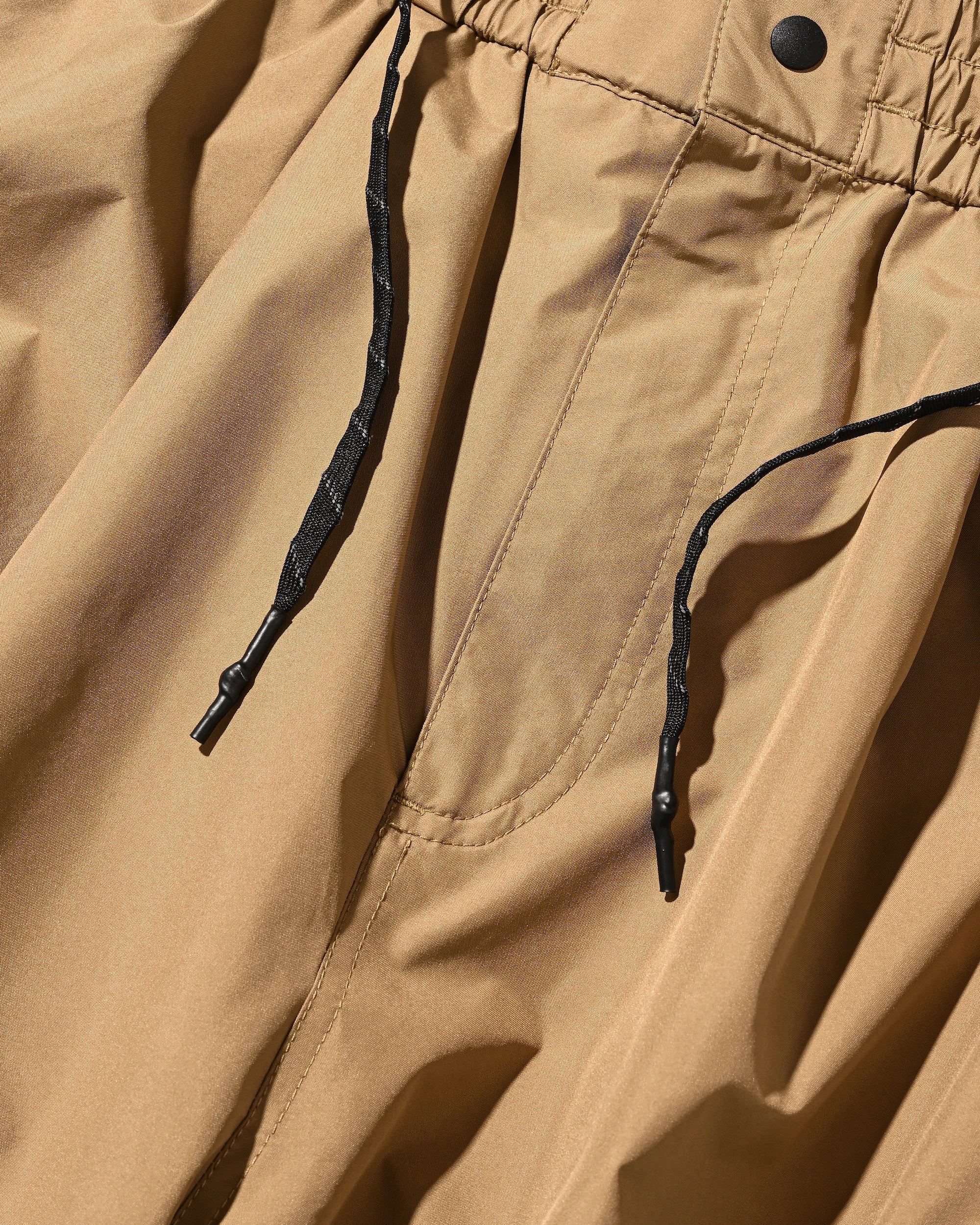 +phenix WINDSTOPPER® by GORE-TEX LABS CITY MEGA POCKET BALLOON CARGO PANTS (CAMEL BEIGE)