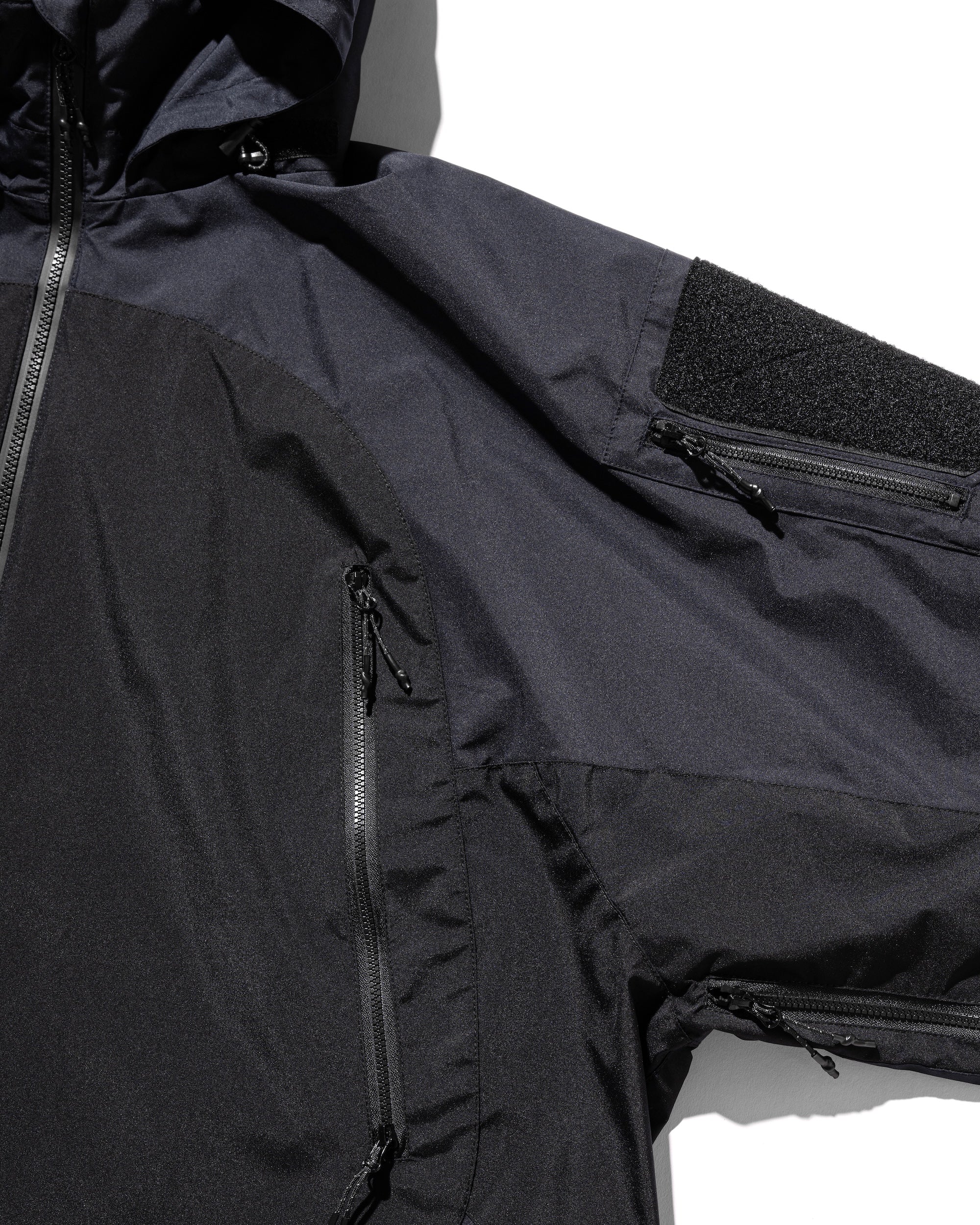 【9.17 WED 20:00- IN STOCK】+phenix WINDSTOPPER® by GORE-TEX LABS CITY MILITARY JACKET (NAVY×BLACK)