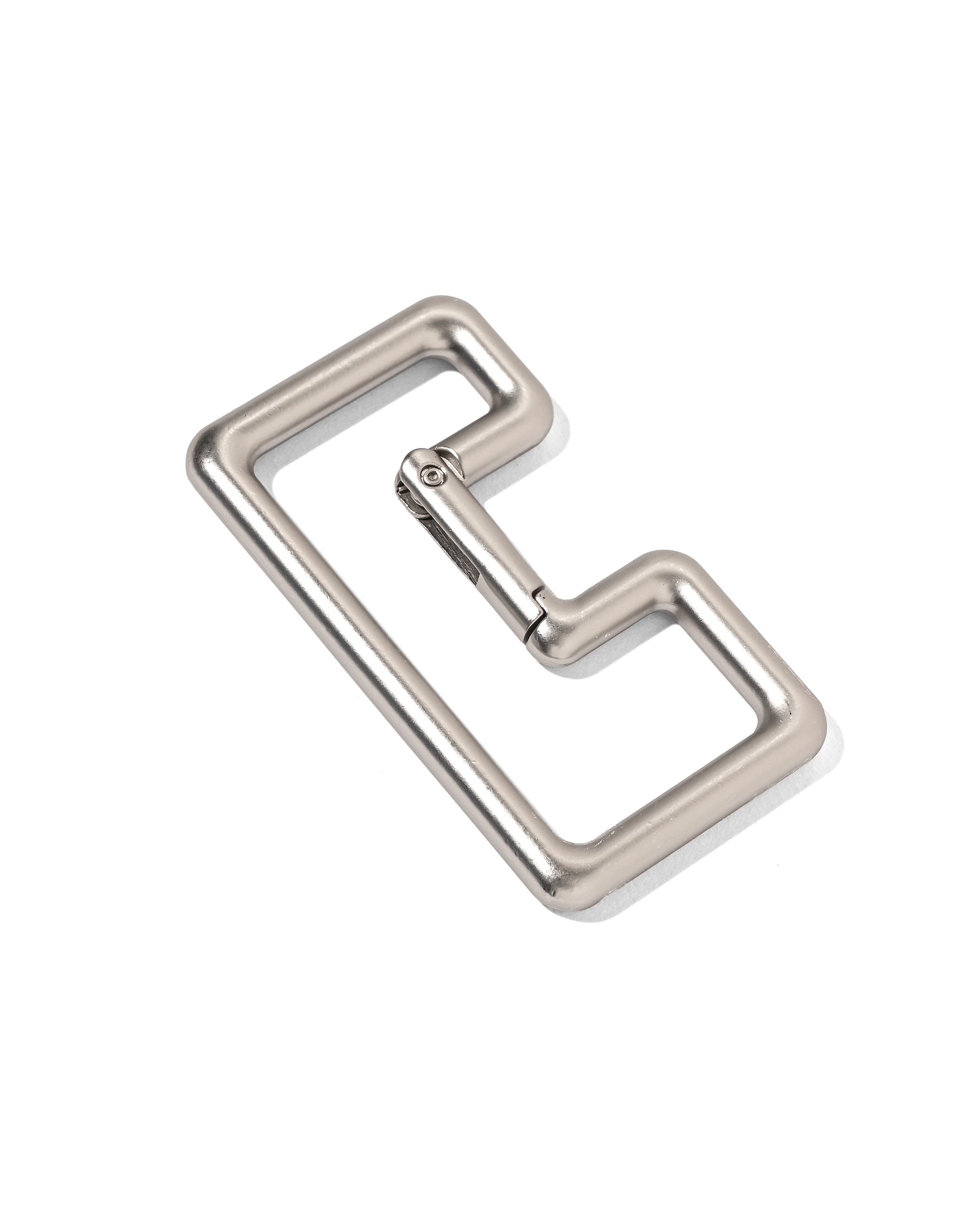 5.9 SAT 20:00- IN STOCK】“C” LOGO CARABINER (SILVER)