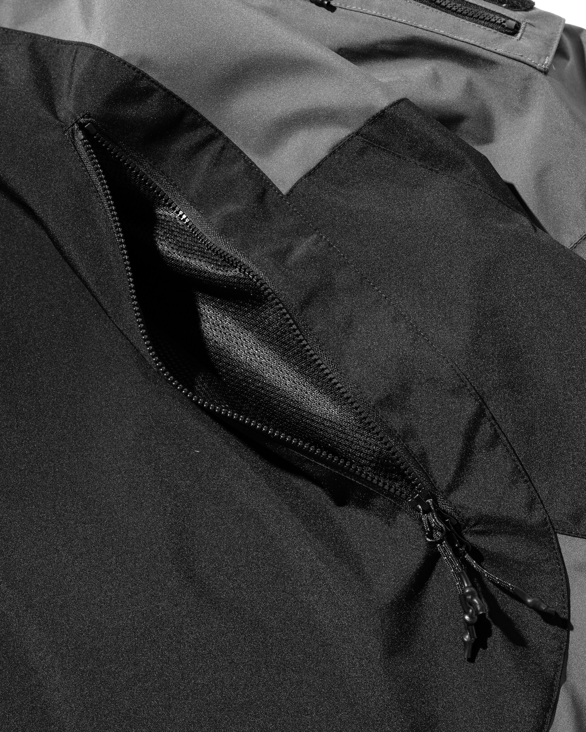【9.17 WED 20:00- IN STOCK】+phenix WINDSTOPPER® by GORE-TEX LABS CITY MILITARY JACKET (GRAPHAITE GRAY× BLACK)